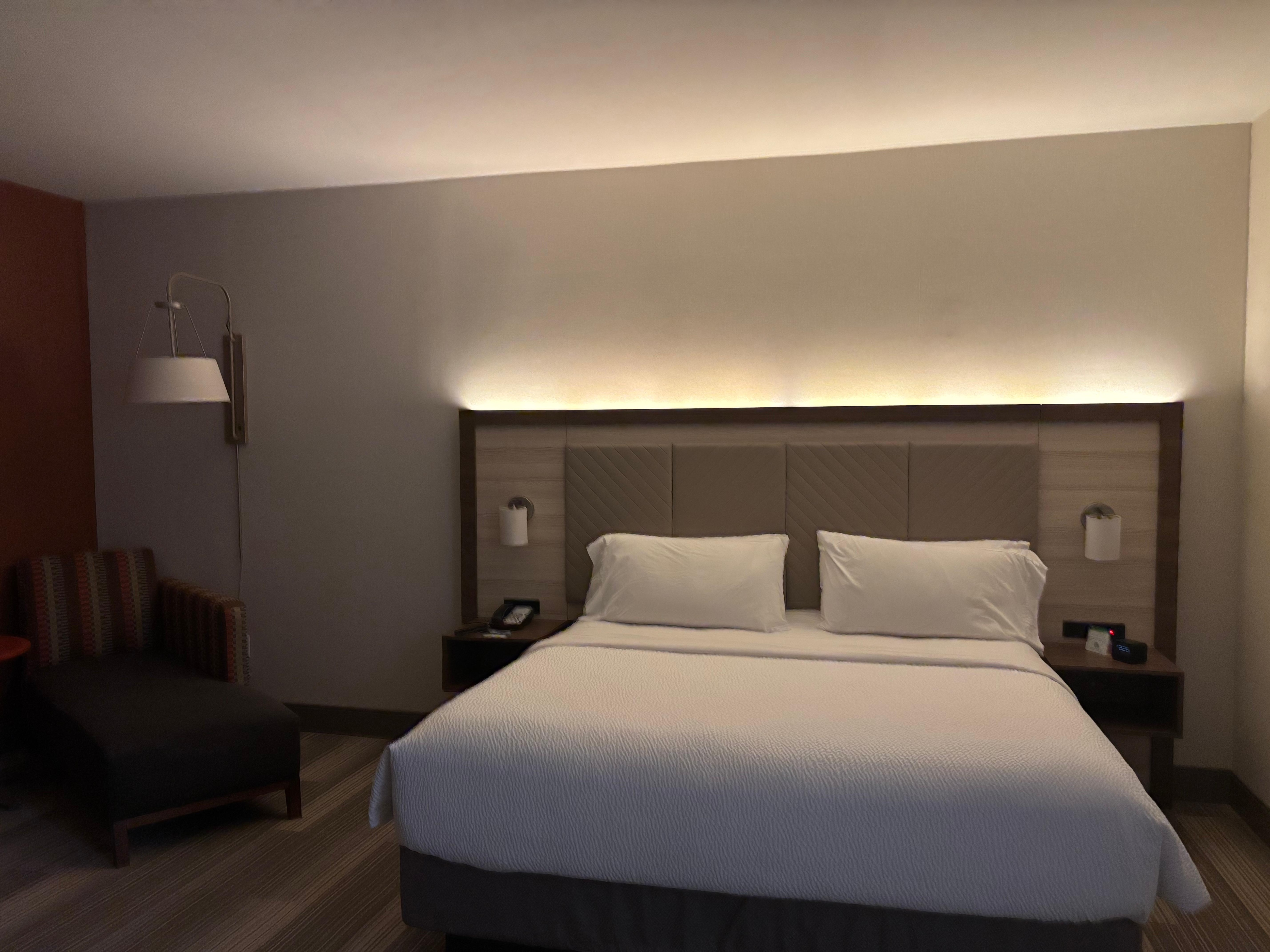 Light behind King bed