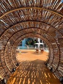 Beach club 10/10, the shuttle was very convenient