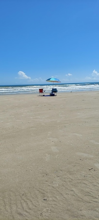 Just over the sand dune from Island Retreat.