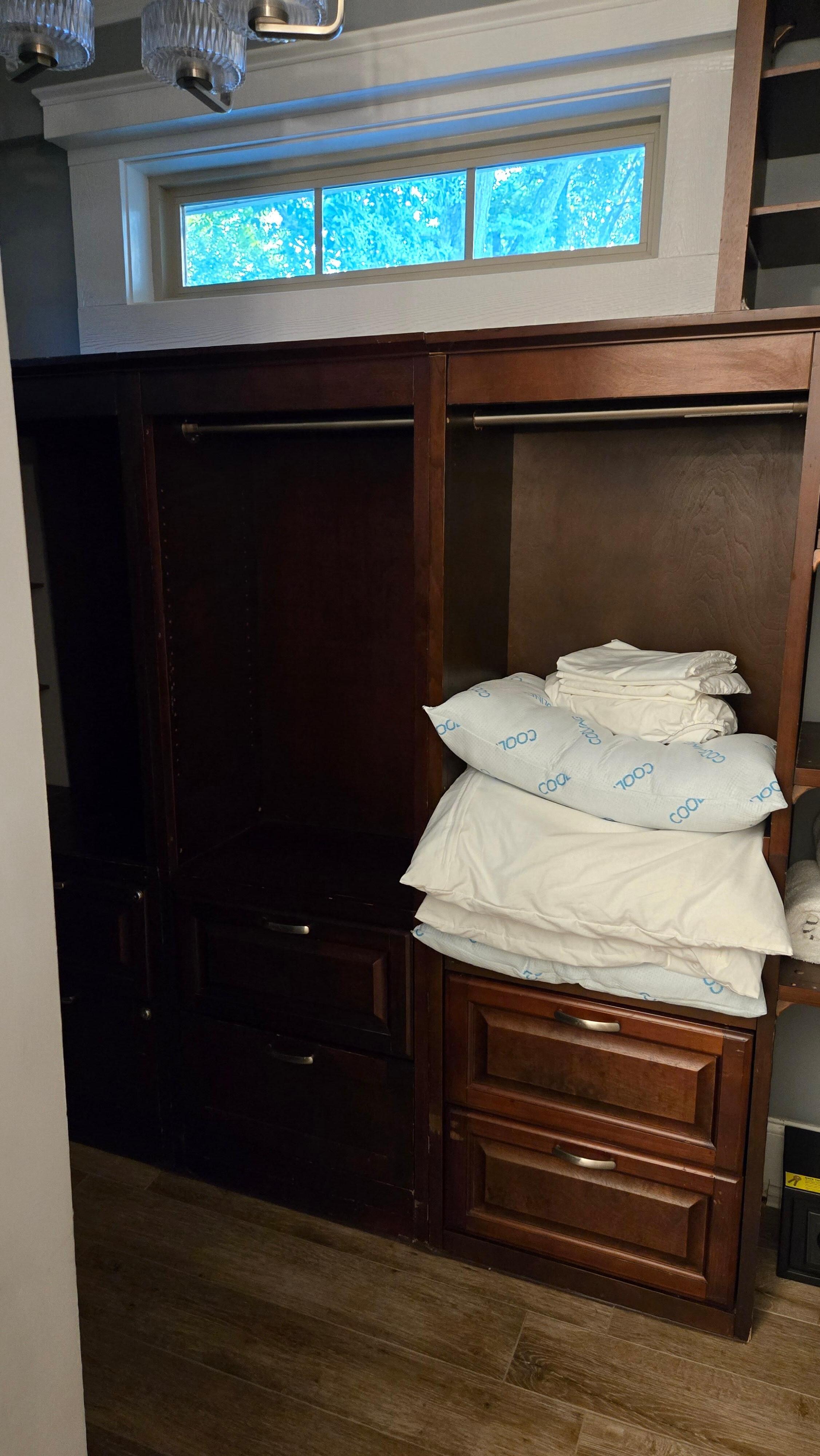 Plenty of extra linen was available.