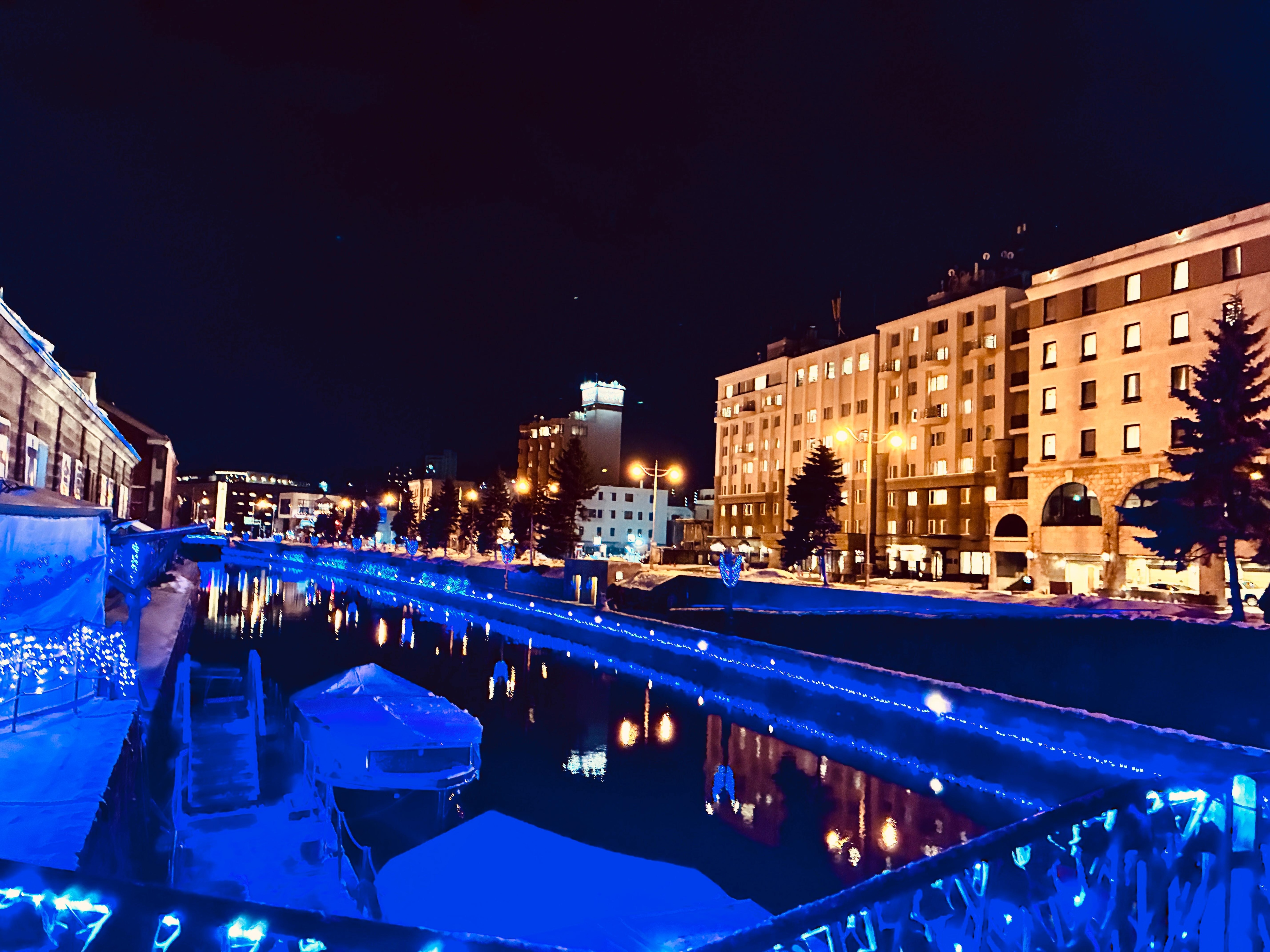 The canal is just a short walk from the hotel, and we also stopped by the LeTAO bar while we were exploring the area.