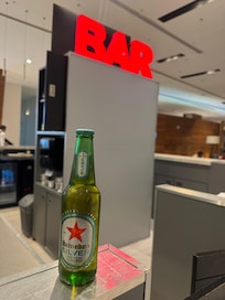 Gran servicio en el Bar del Lobby