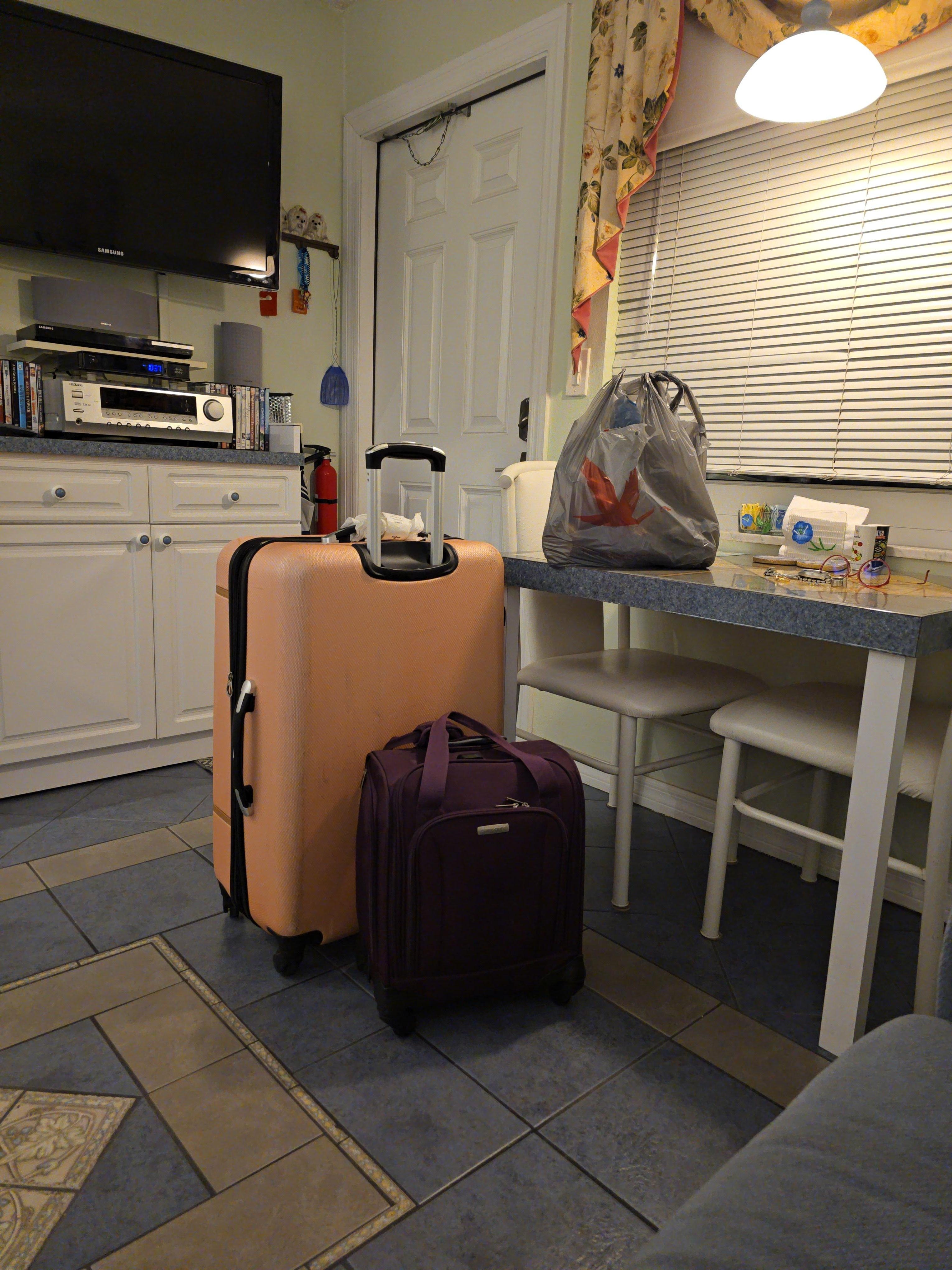 Nice table to have morning coffee right by the window - most mornings I took mine down to the beach!