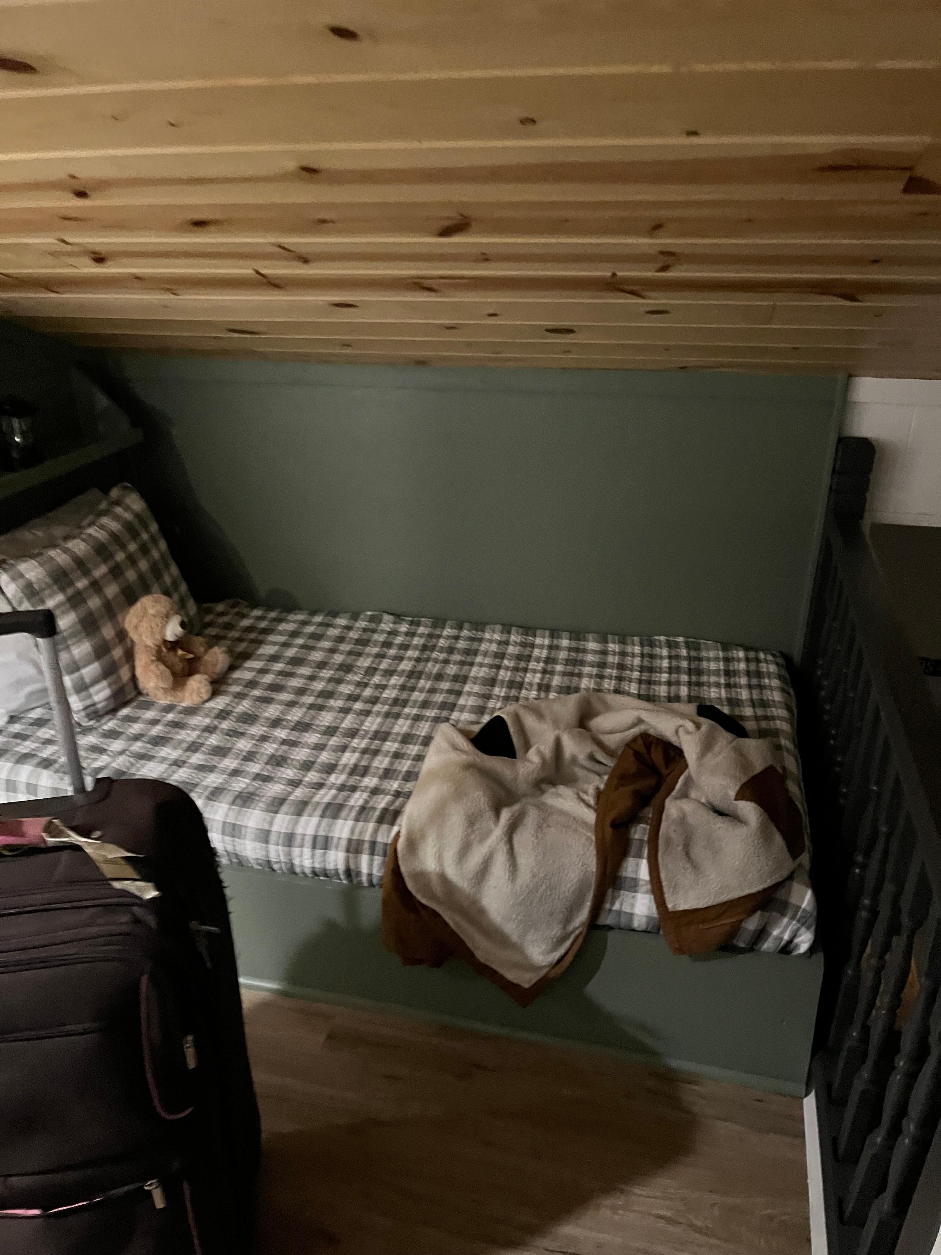 Upstairs with 3 twin beds