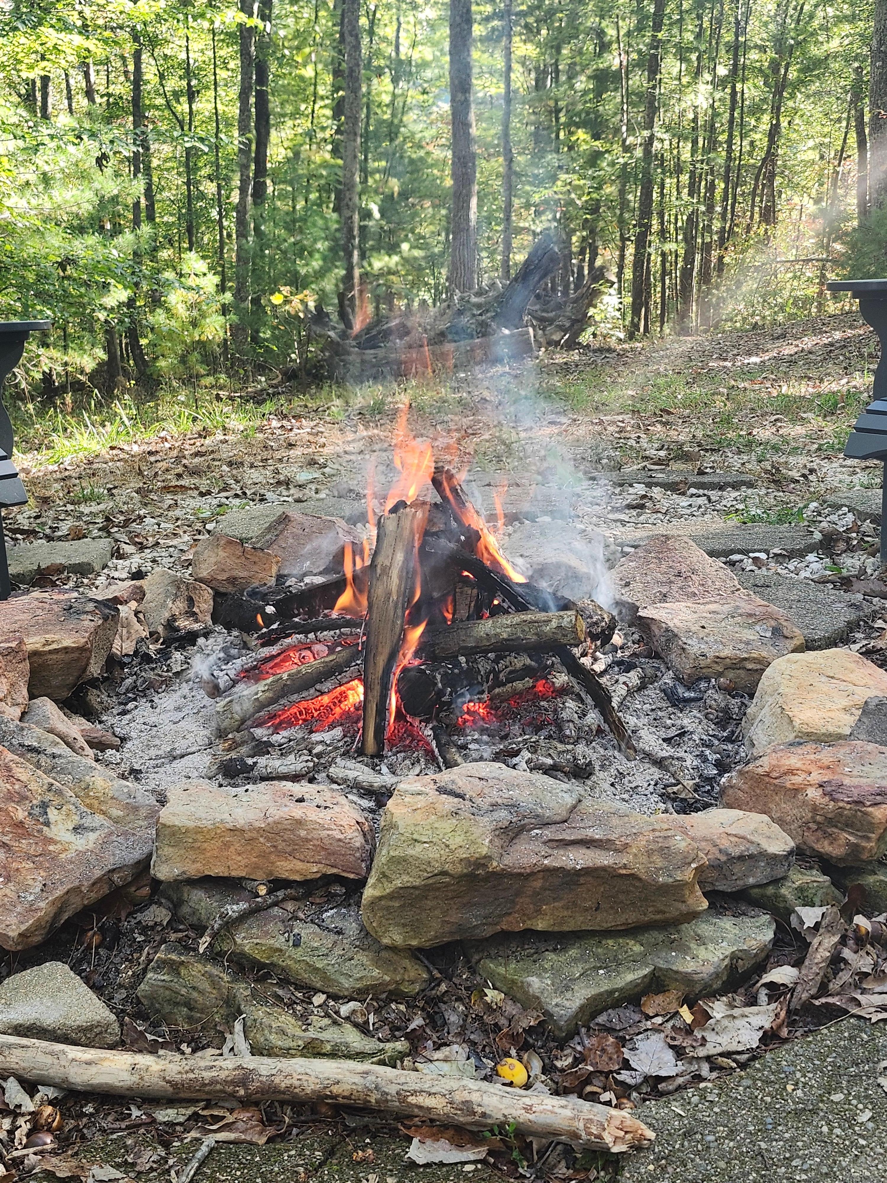 Outdoor firepit