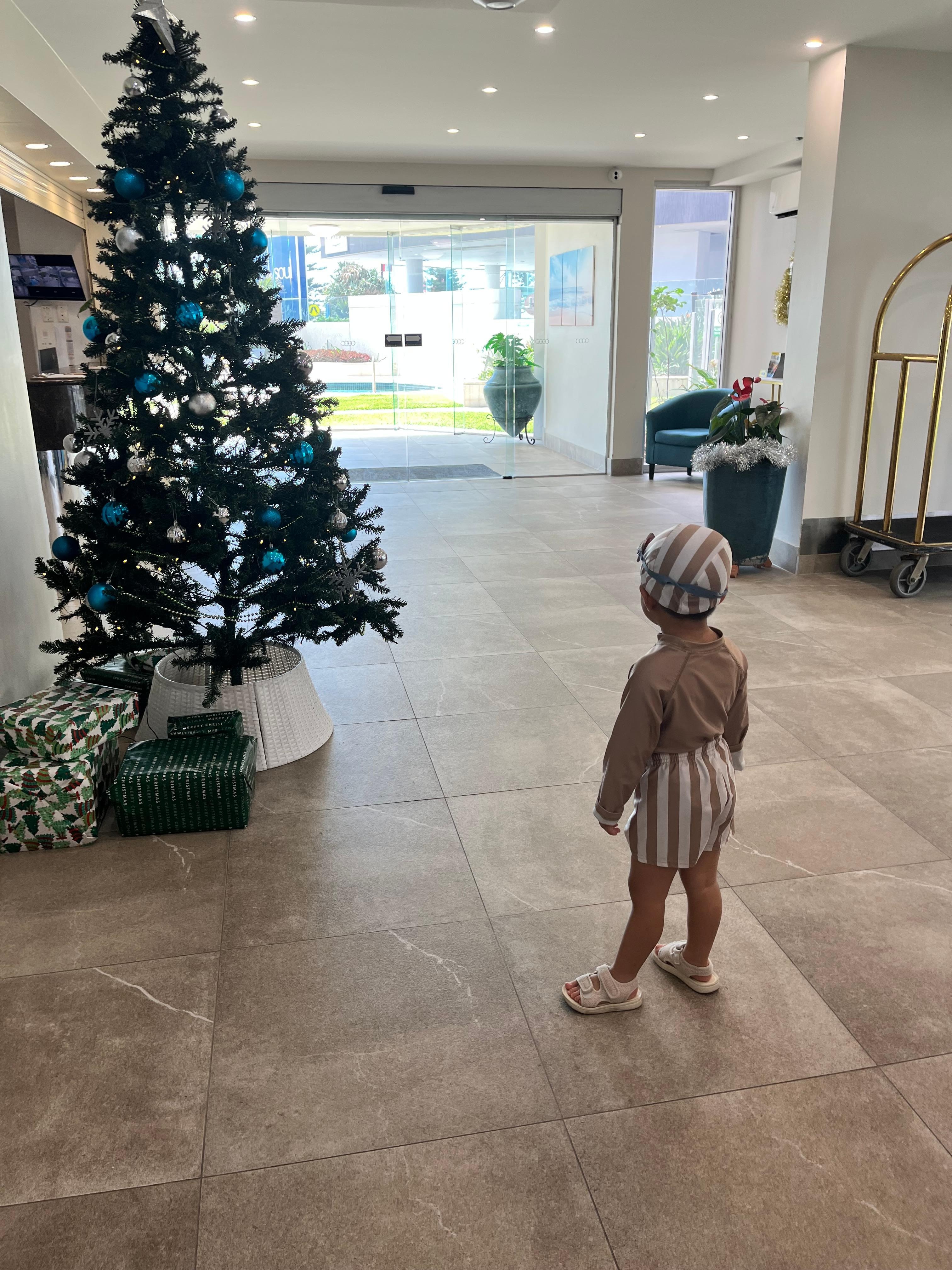 マンションエントランス