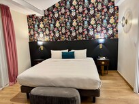 Suite on 5th floor