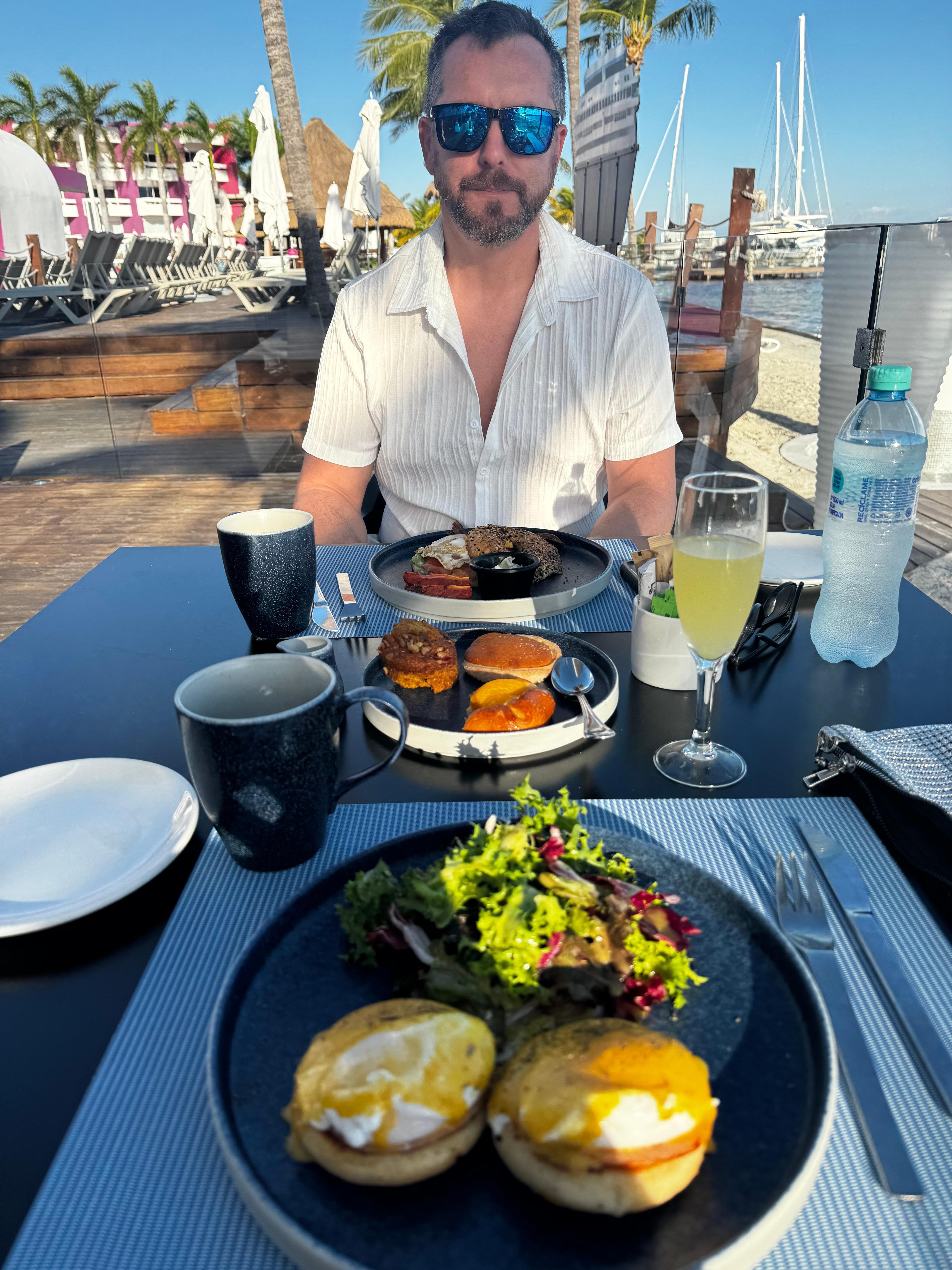 Breakfast at Sea Flirt