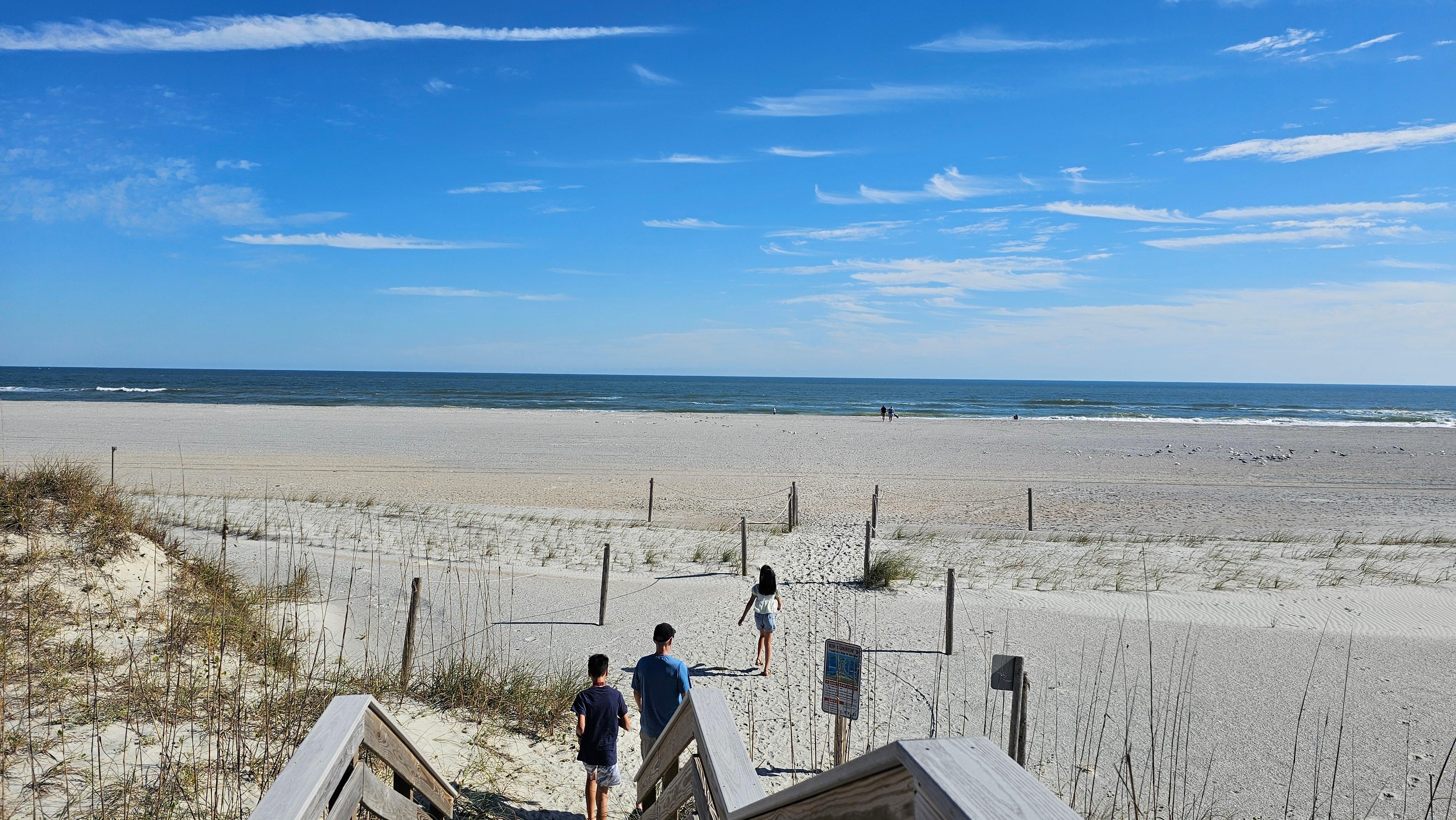 Beach access is like 30ft from the house.  Walk north to the pier or south to more quiet beach walk