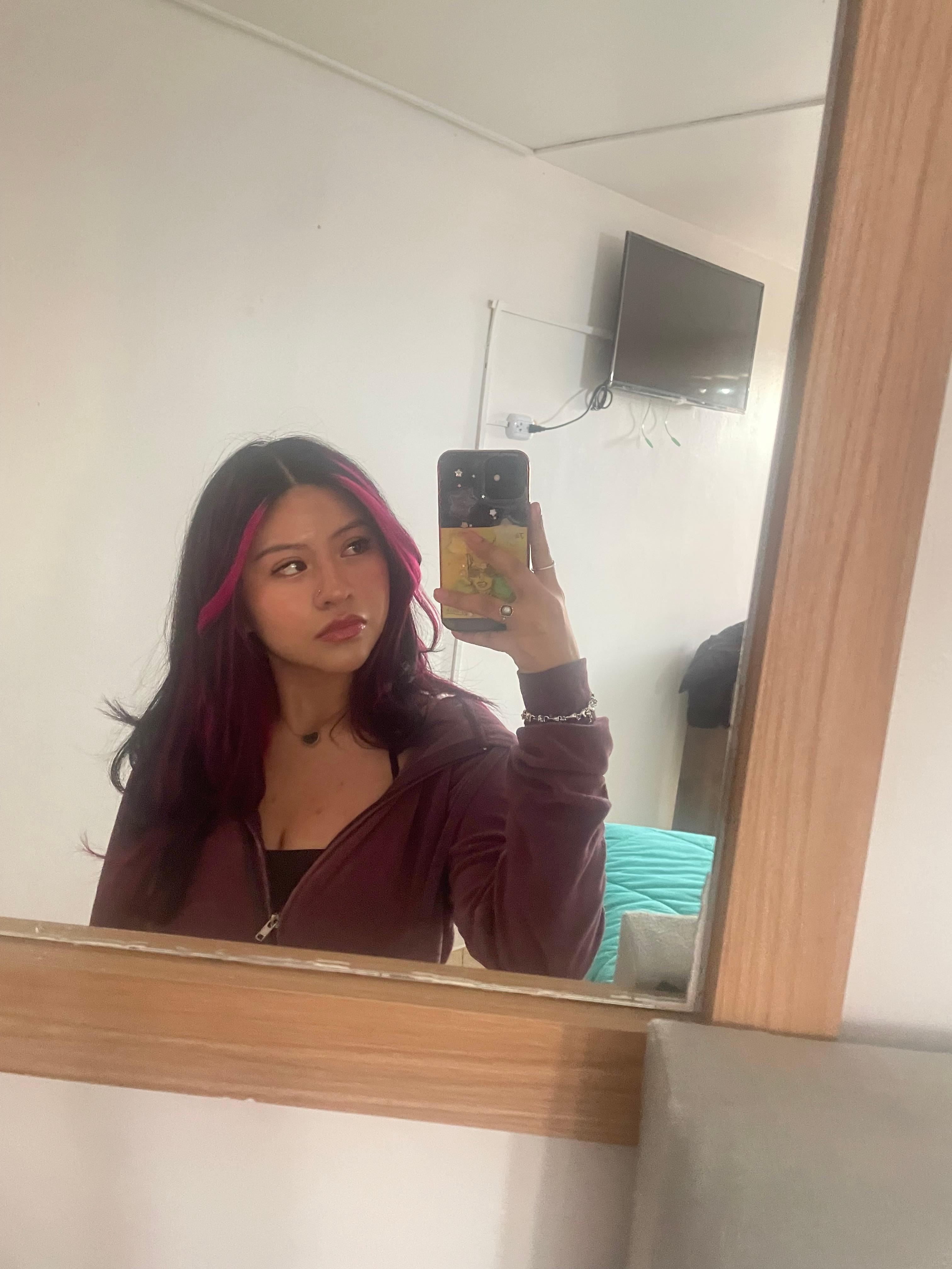 They have a cute mirror along with the one inside of the bathroom ! 🙂‍↕️ 