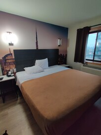 Spacious bed, clean room.