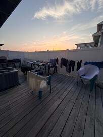 Dryer was broken. Owner did not communicate this ahead of time and when notified, they did not make any accommodations and told us to dry our clothes on the patio. We put it out there at 7:30 PM and by 8 AM the next day, our clothes were still wet.