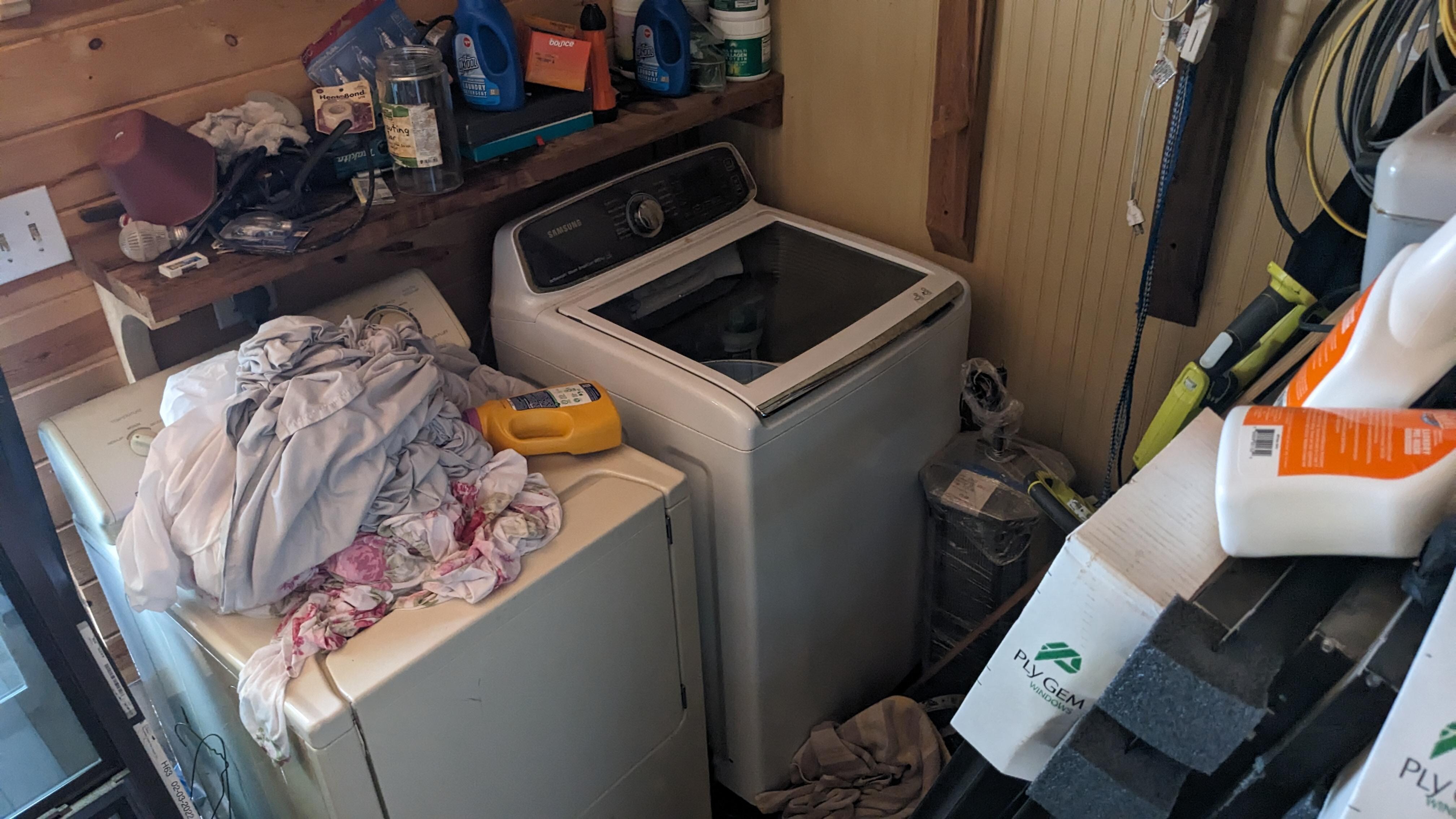 Laundry/storage