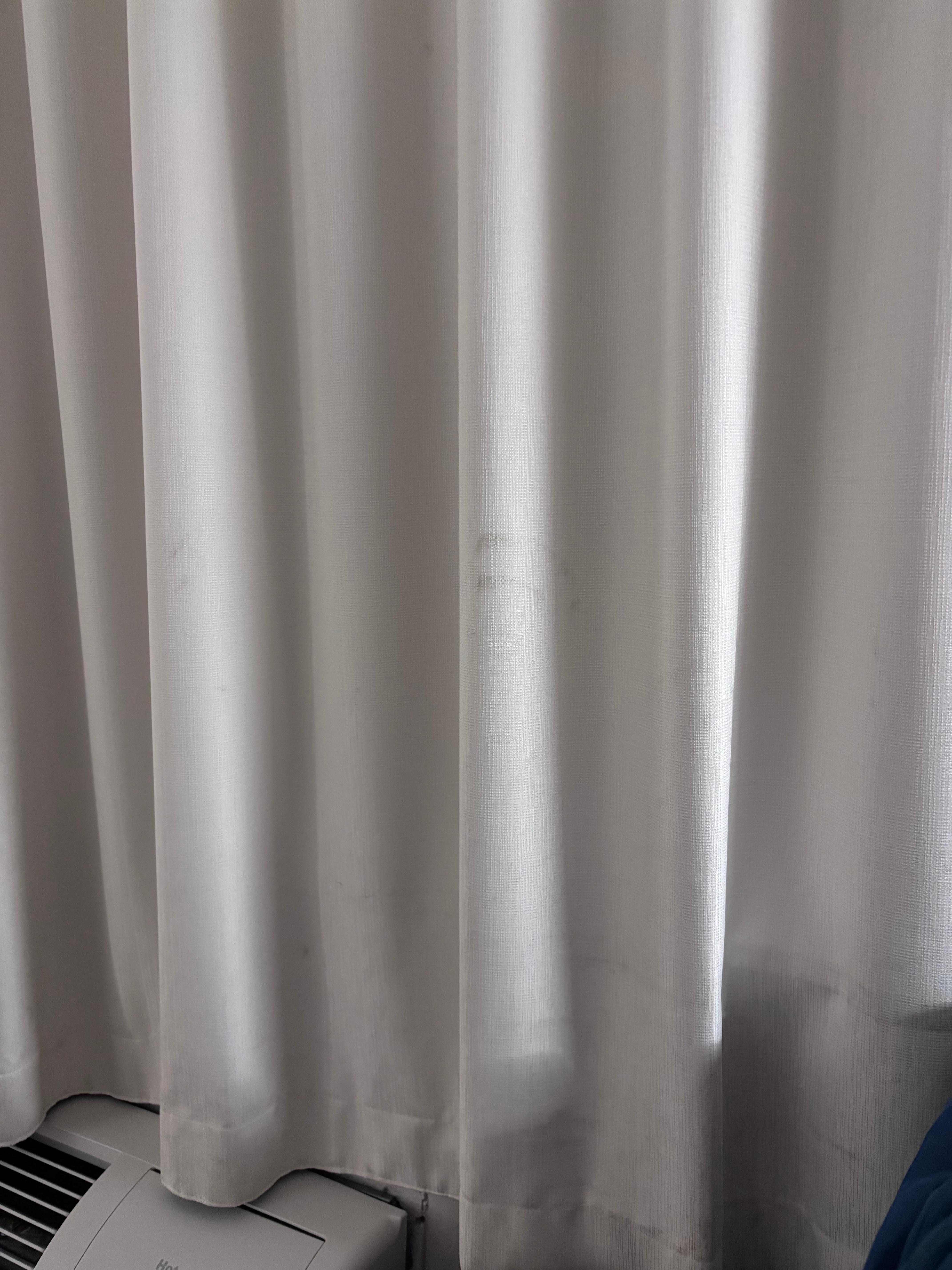 Dirty curtains 