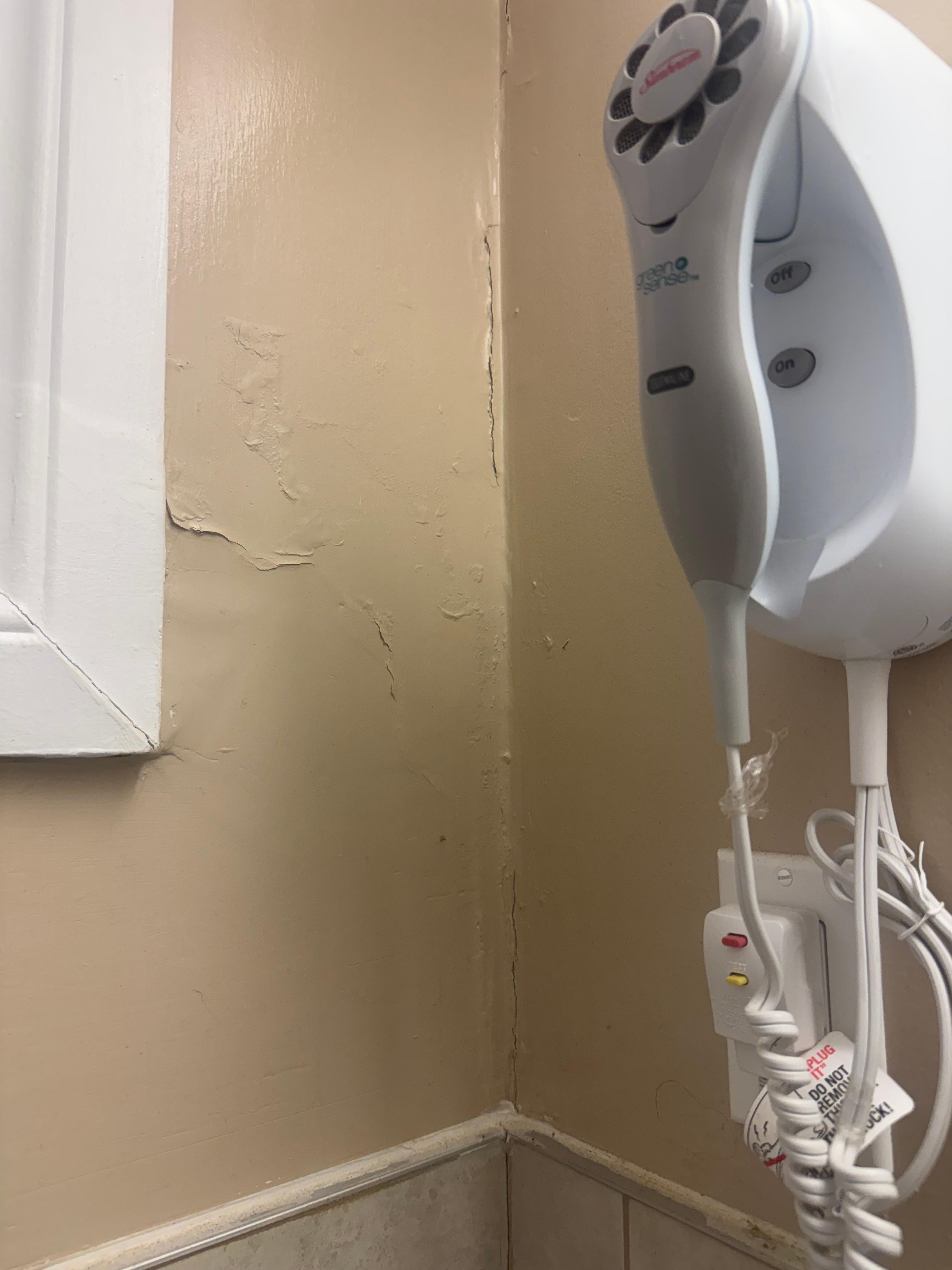 Cracks in walls 