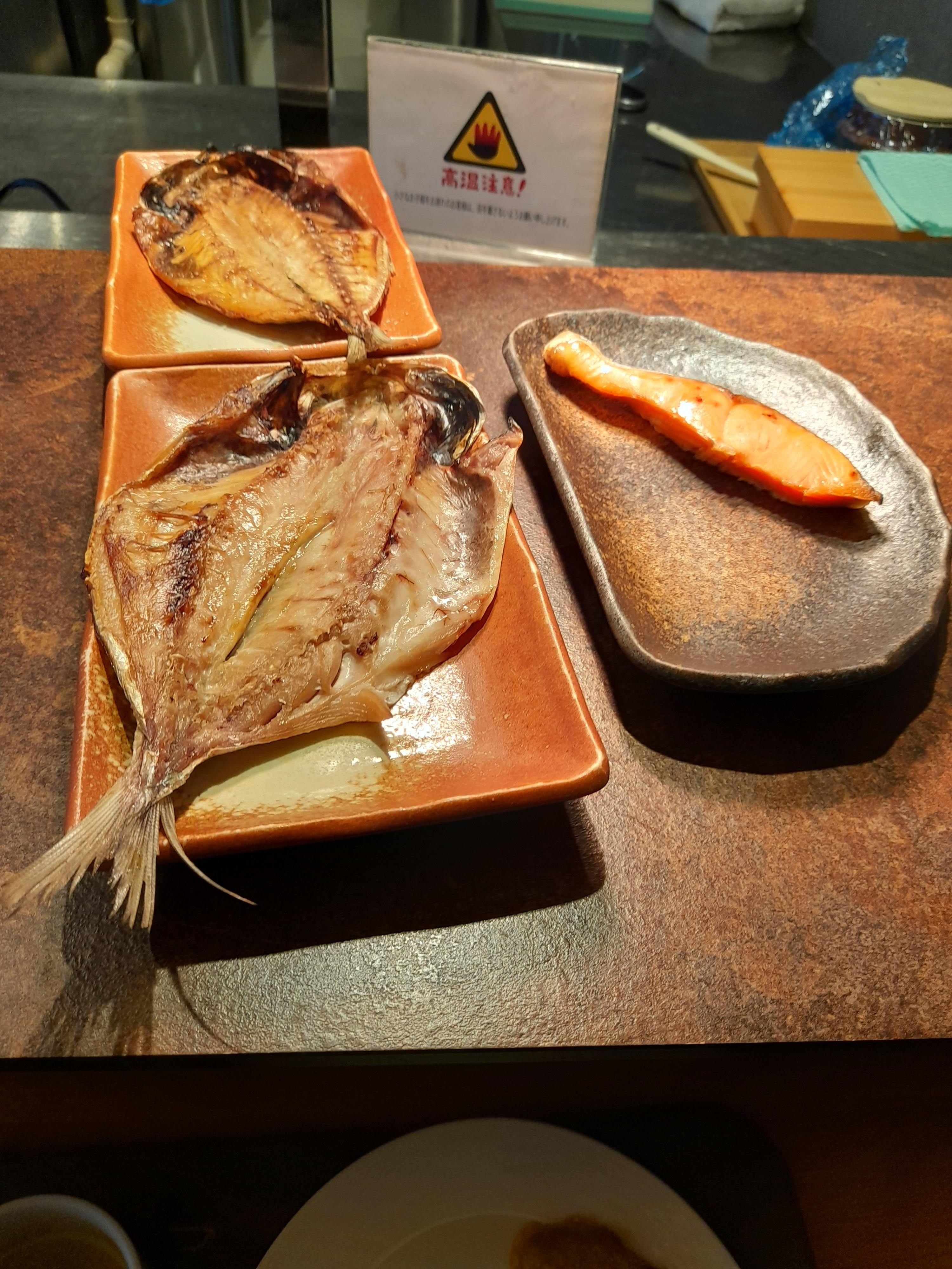 Breakfast, at the grill. The whole horse mackerel