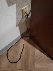 Tv antenna on floor
