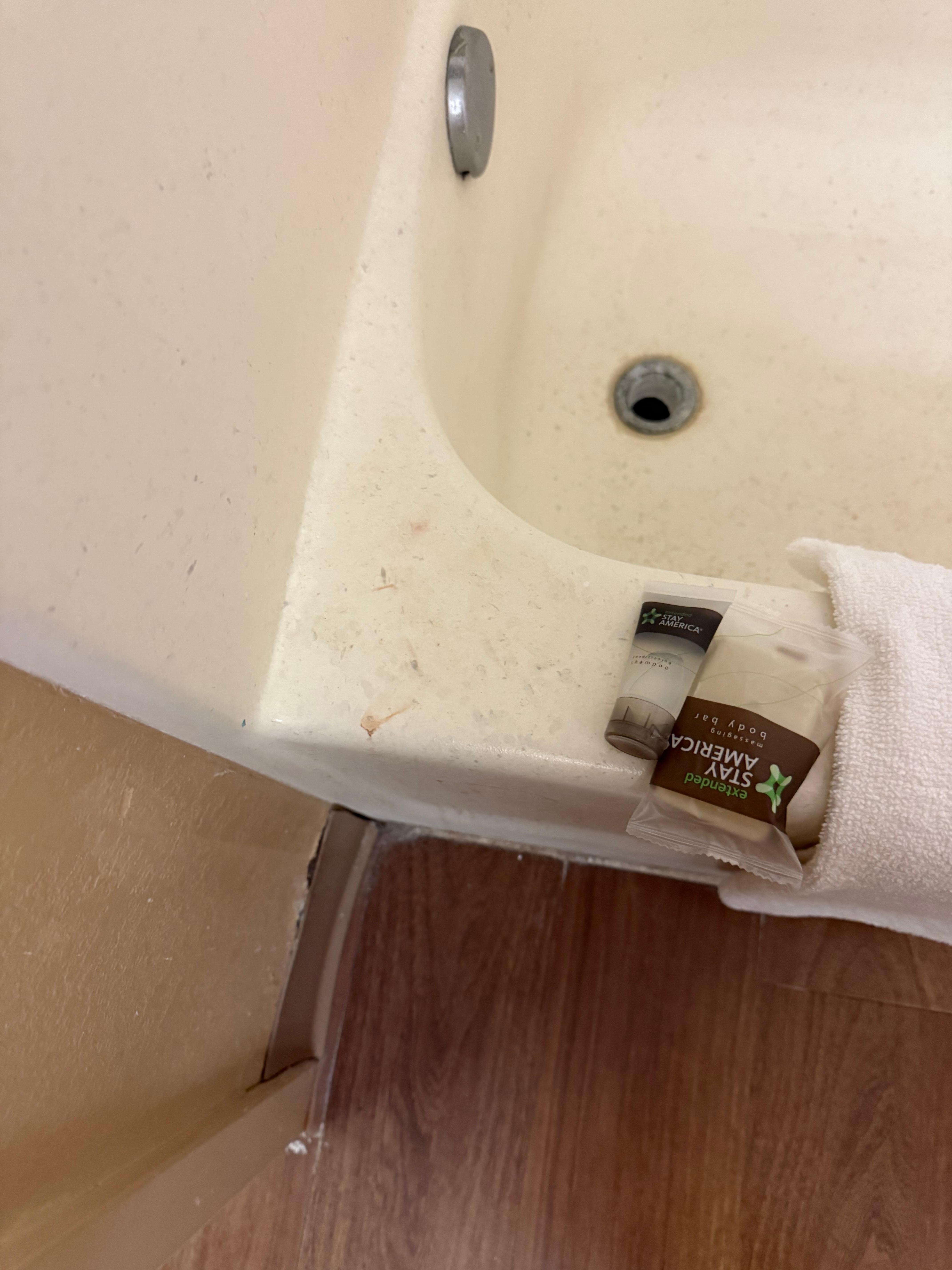 Dirty tub 
