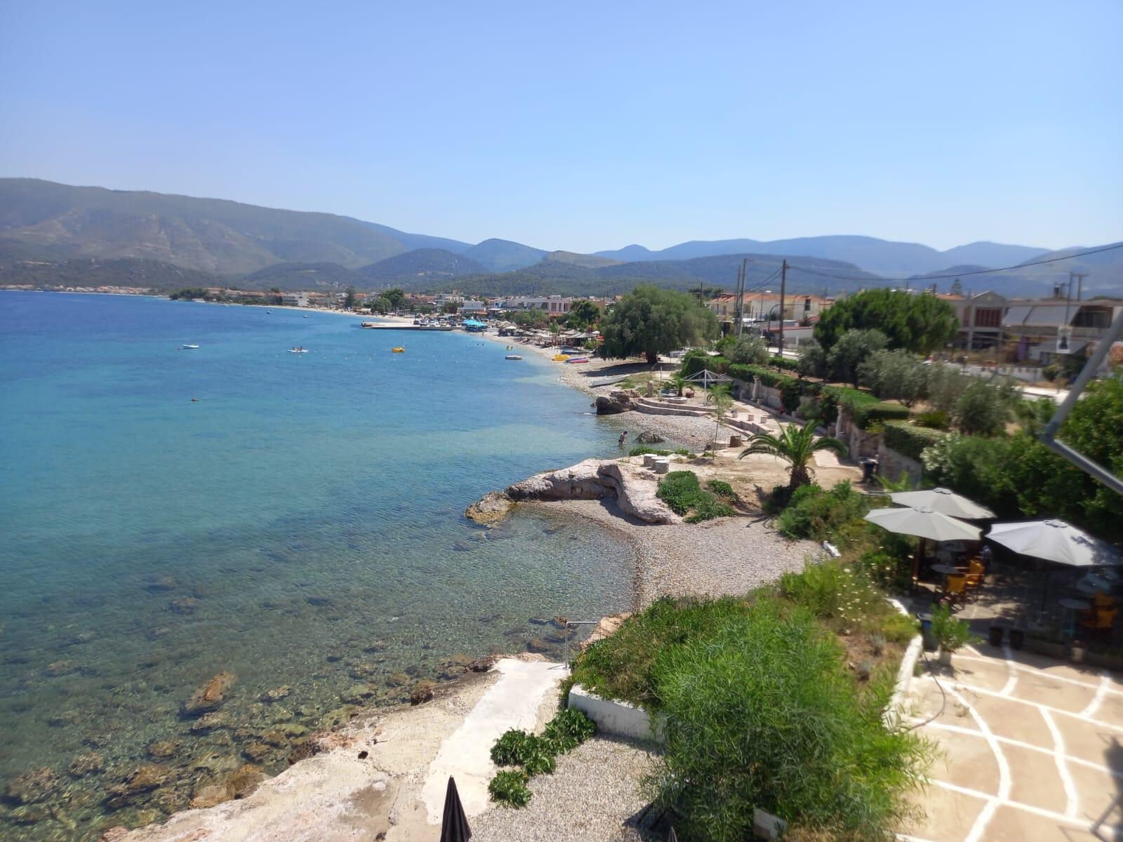 Private beach .Swim with fish.
