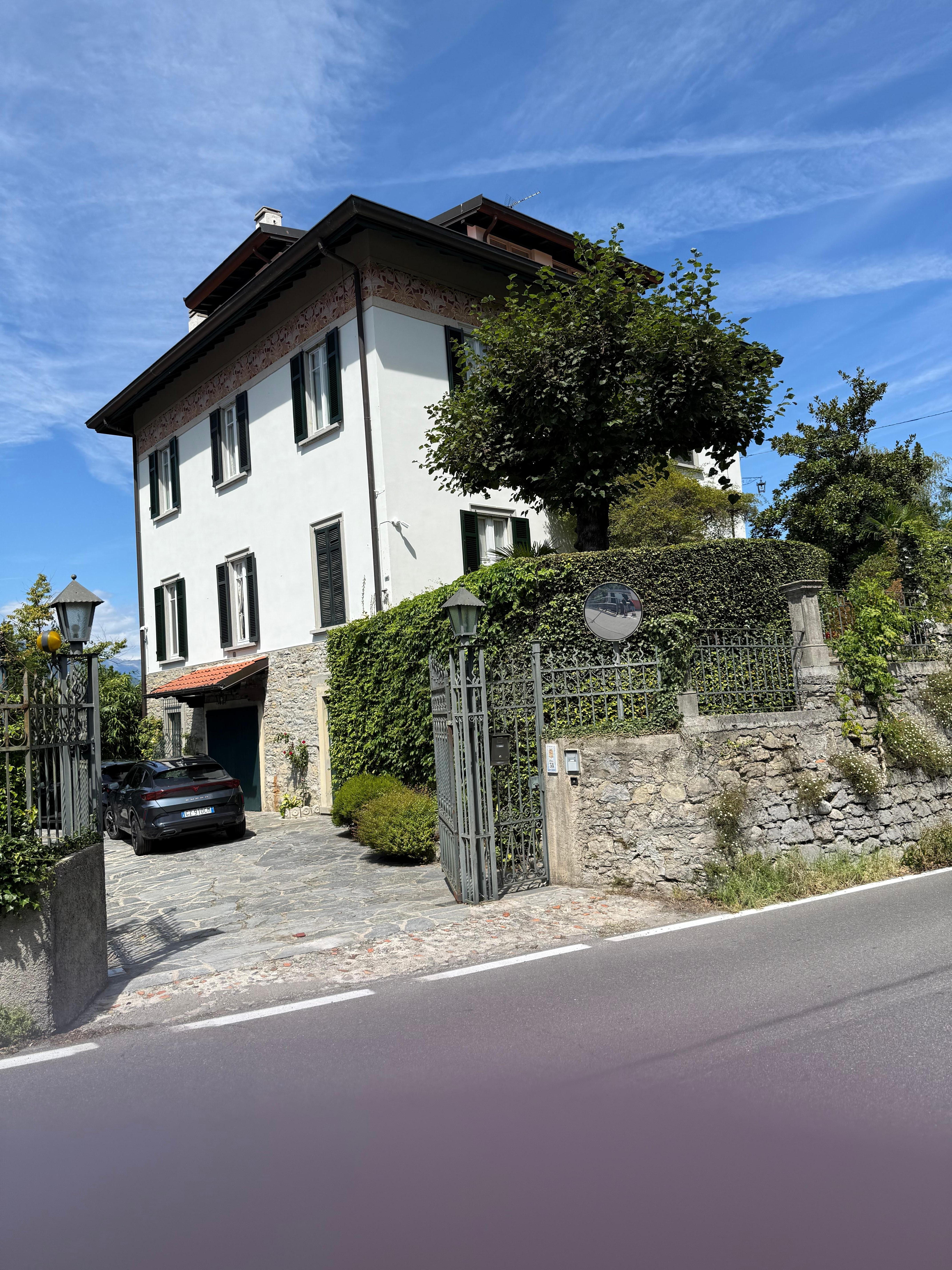 A lovely respite with stunning views of Lake Como!