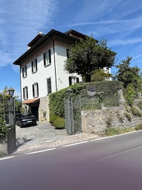 A lovely respite with stunning views of Lake Como!