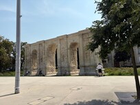 triumphal gate