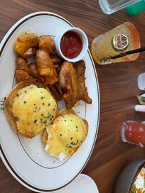 Eggs Benedict
