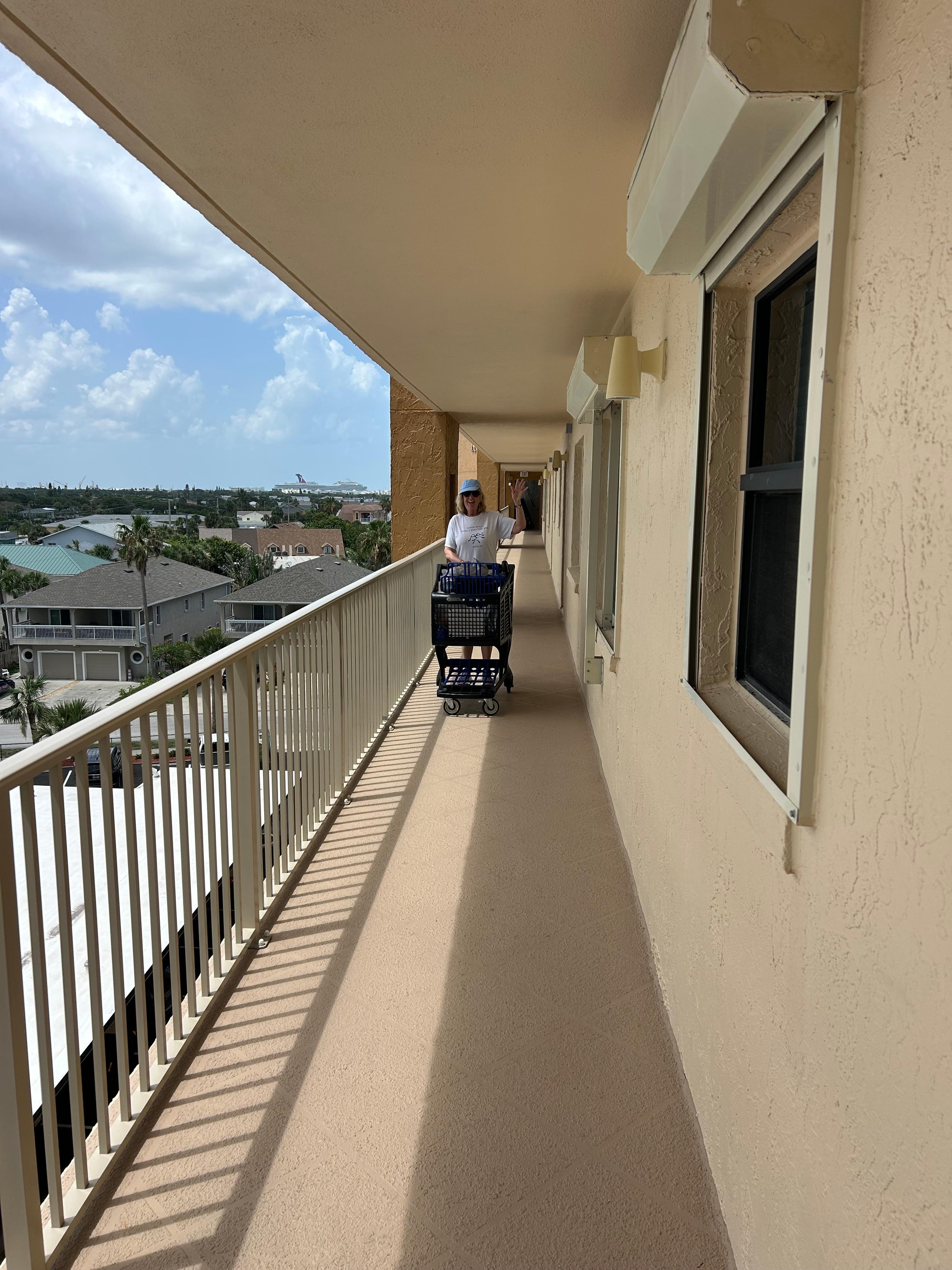 No old rickety, grocery carts here, they were very nice and easy to use. The hallway was immaculate. Also, I appreciate there are no keys to deal with. Everything is a keypad.