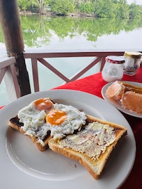 Free Breakfast