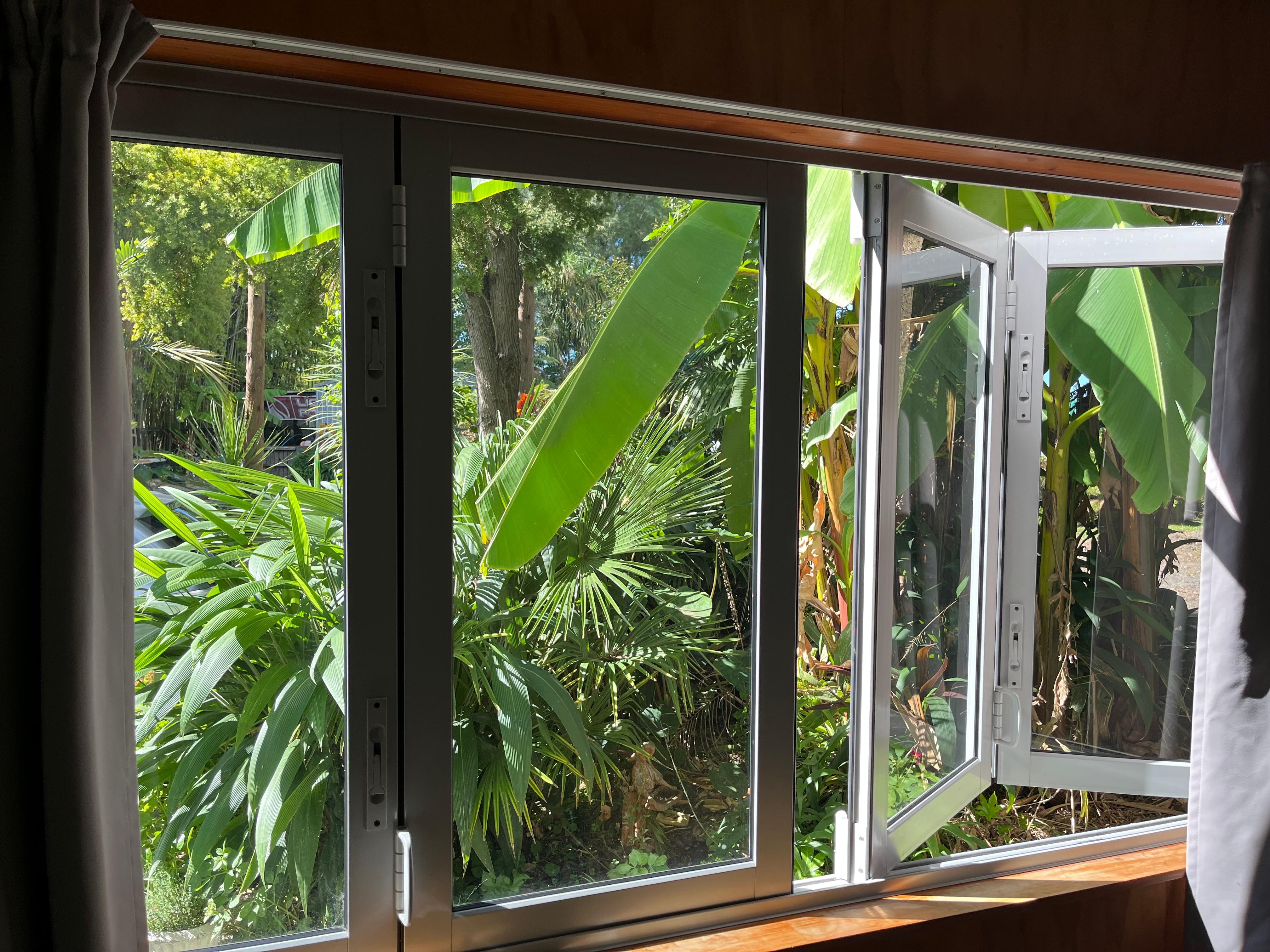 Queen bedroom downstairs
