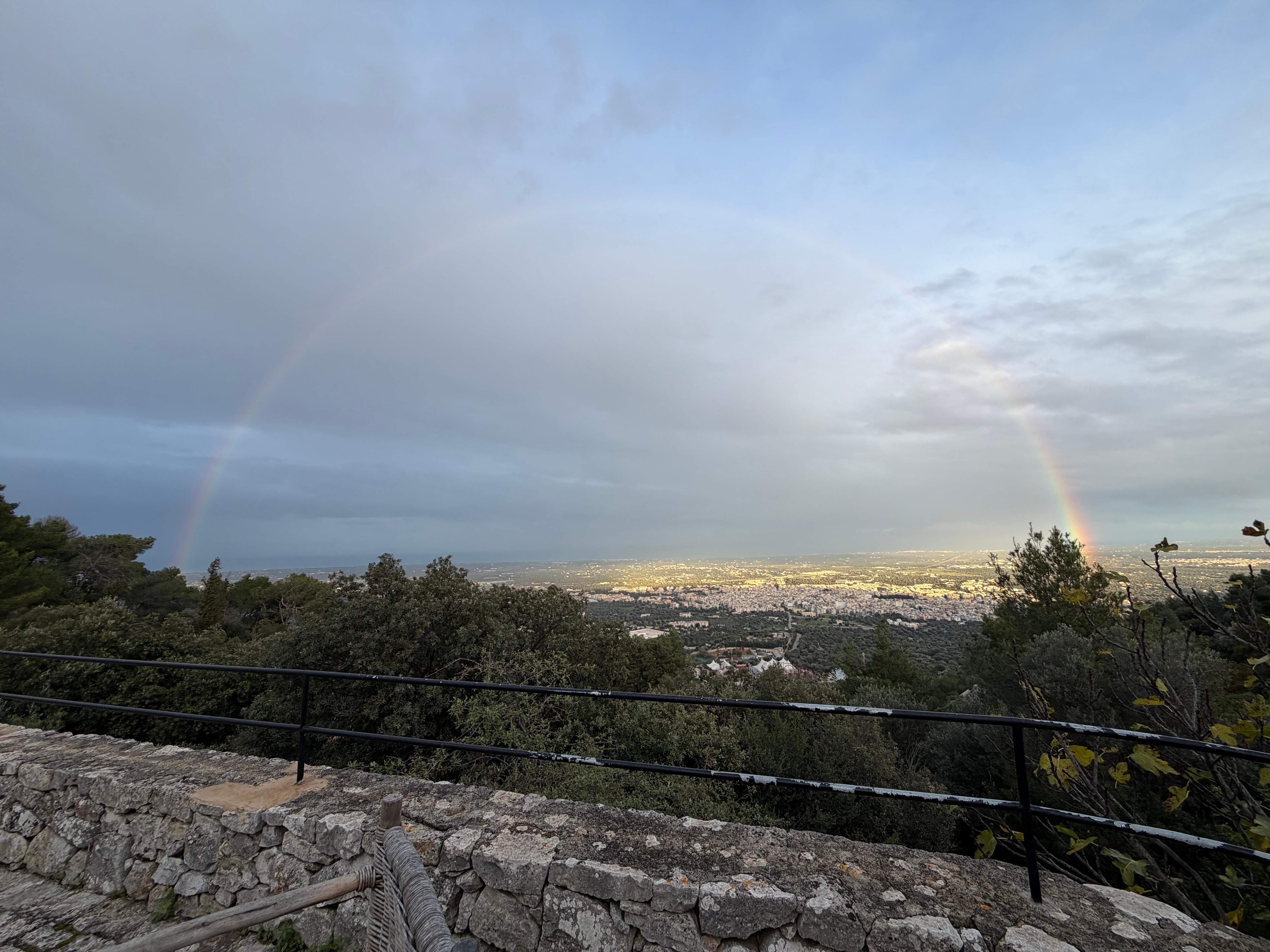 Bedroom, clean and well maintained, very comfortable beds and linens