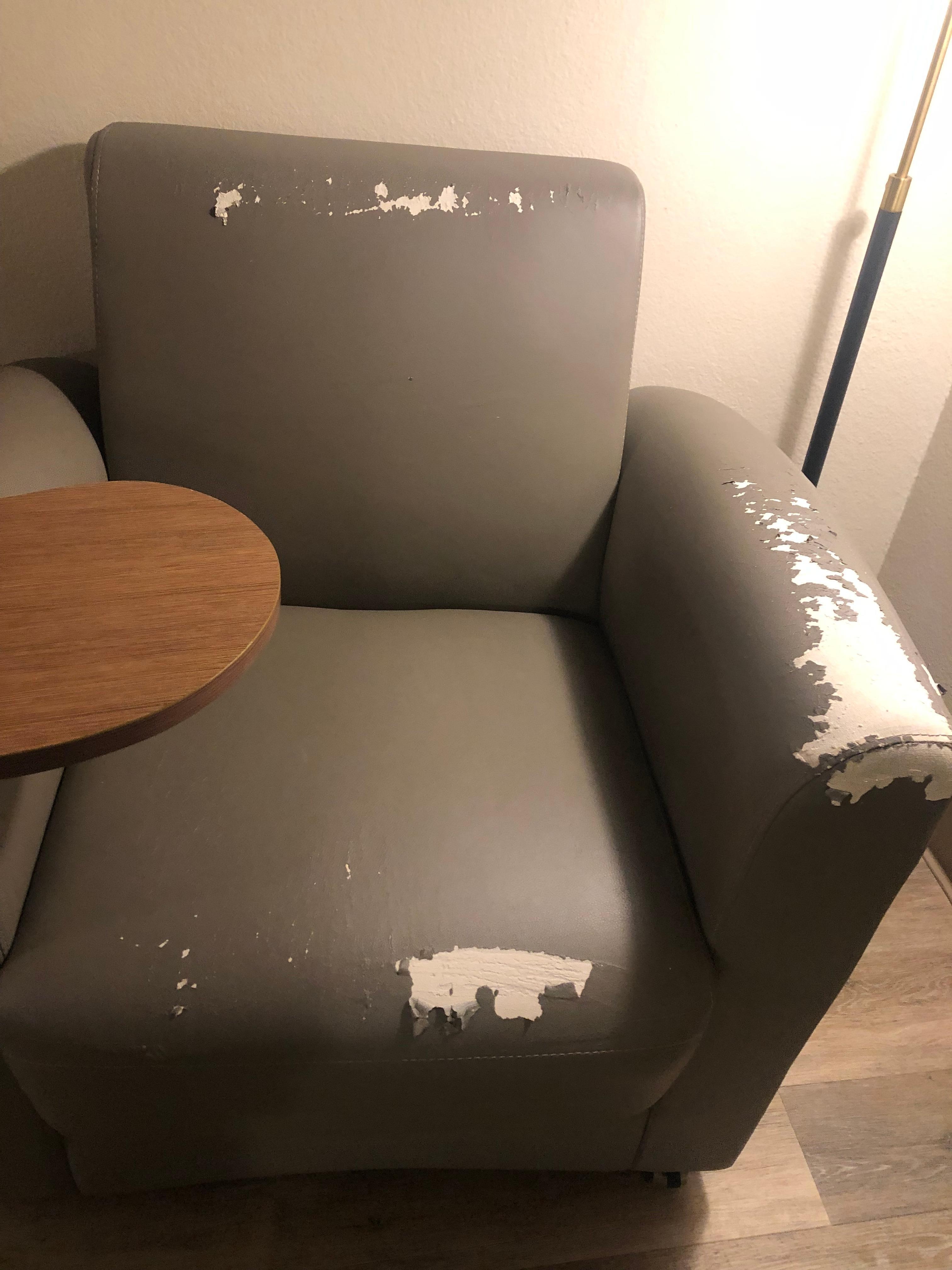 Fabric falling off chair.. chair is disgusting..