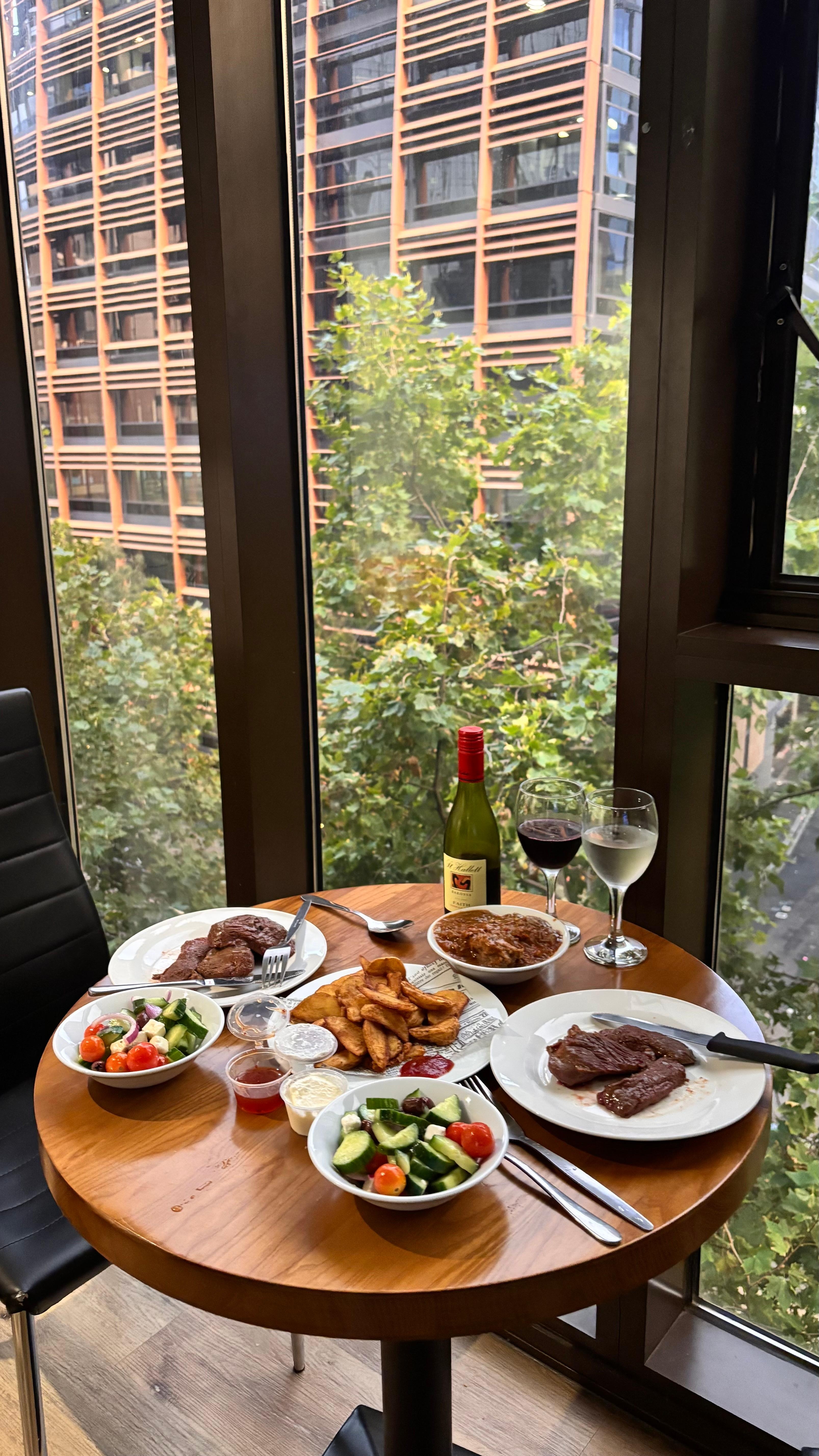 夜ご飯にカンガルーステーキを焼いて自炊しました