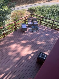 Lower porch/balcony