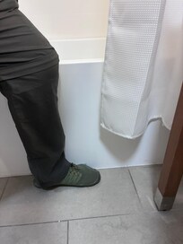 Bathtub very deep, for ADA and knee replacement, unable to enter the tub