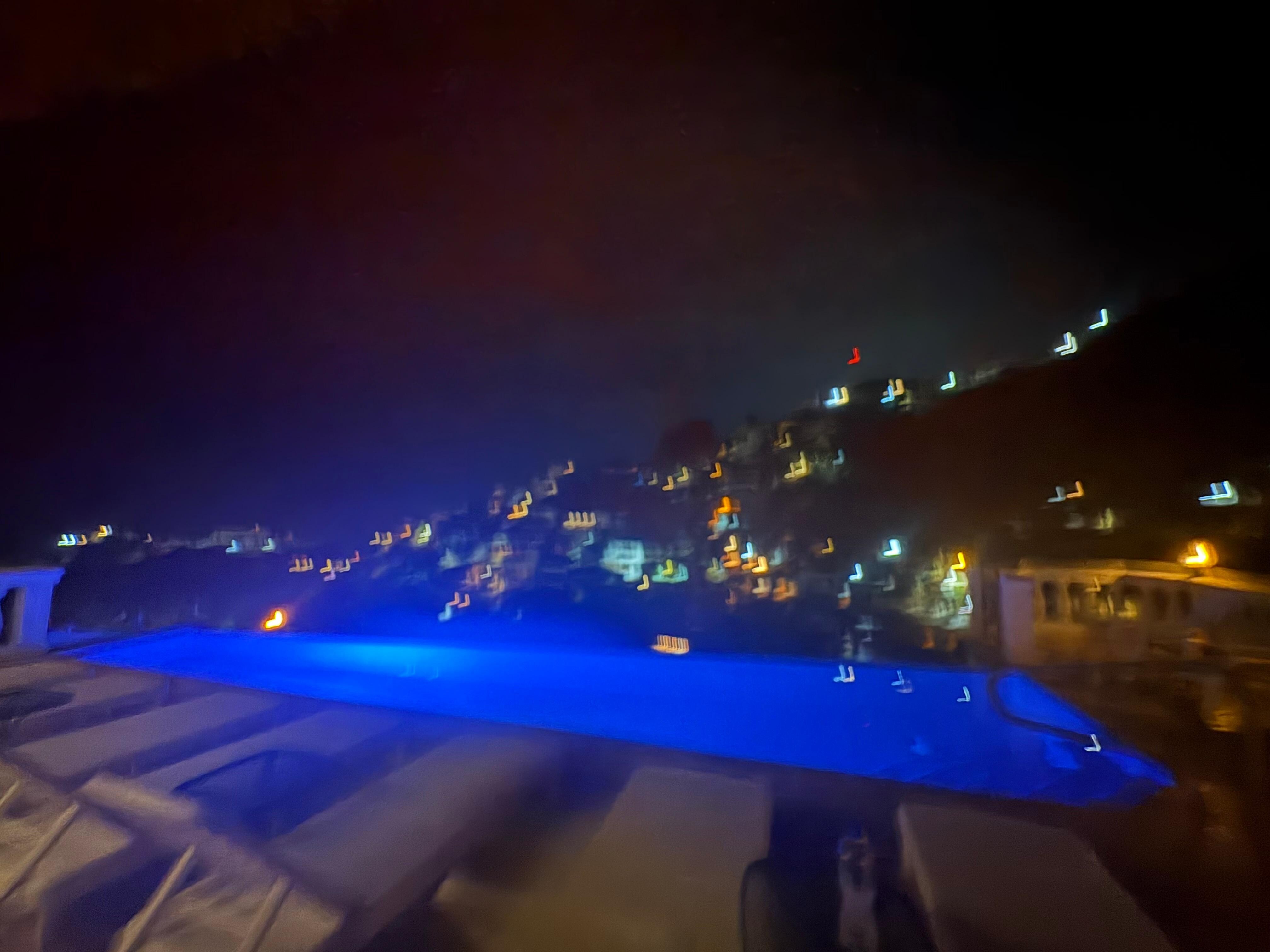 Rooftop pool 