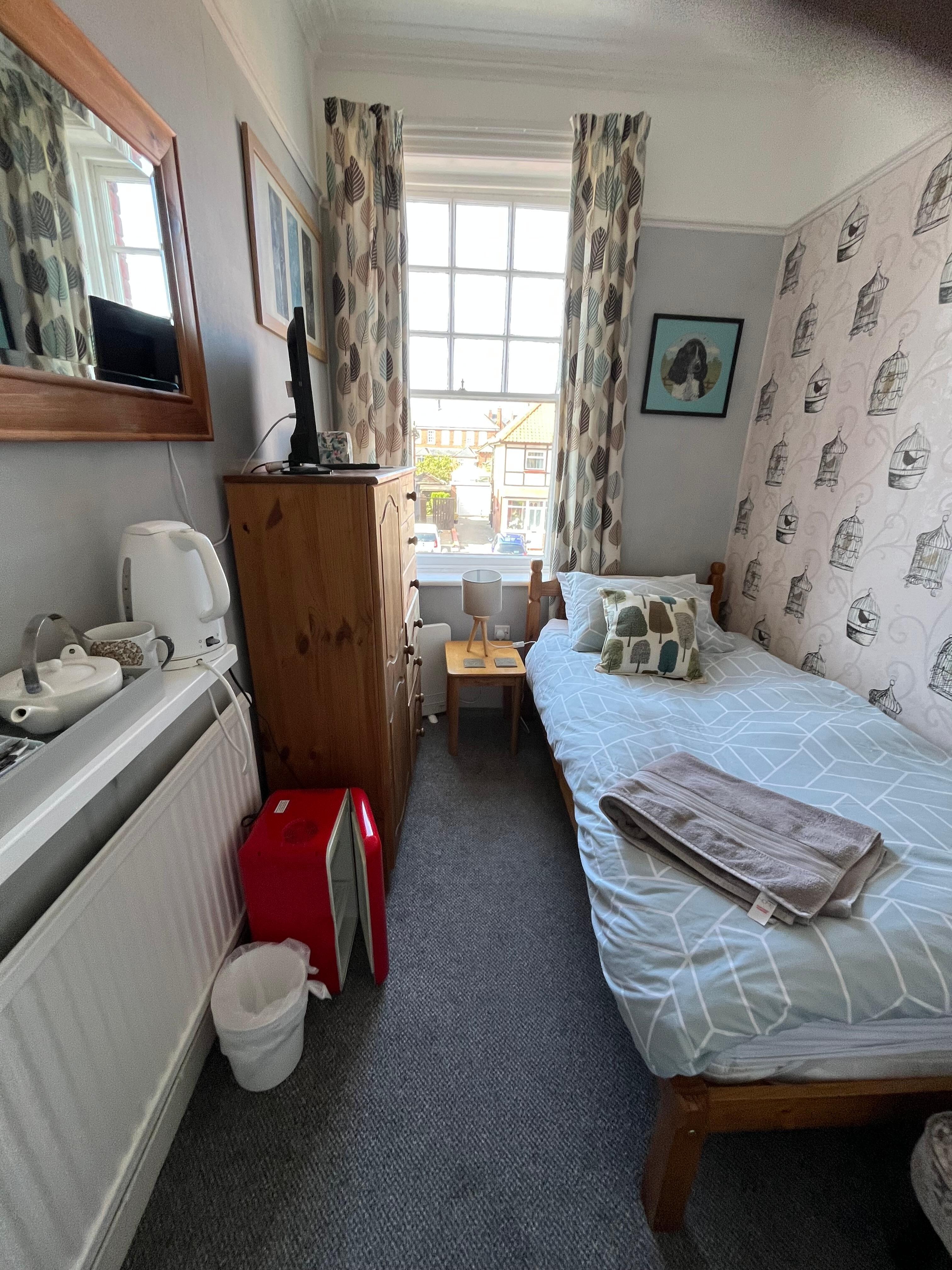 Room 4 
