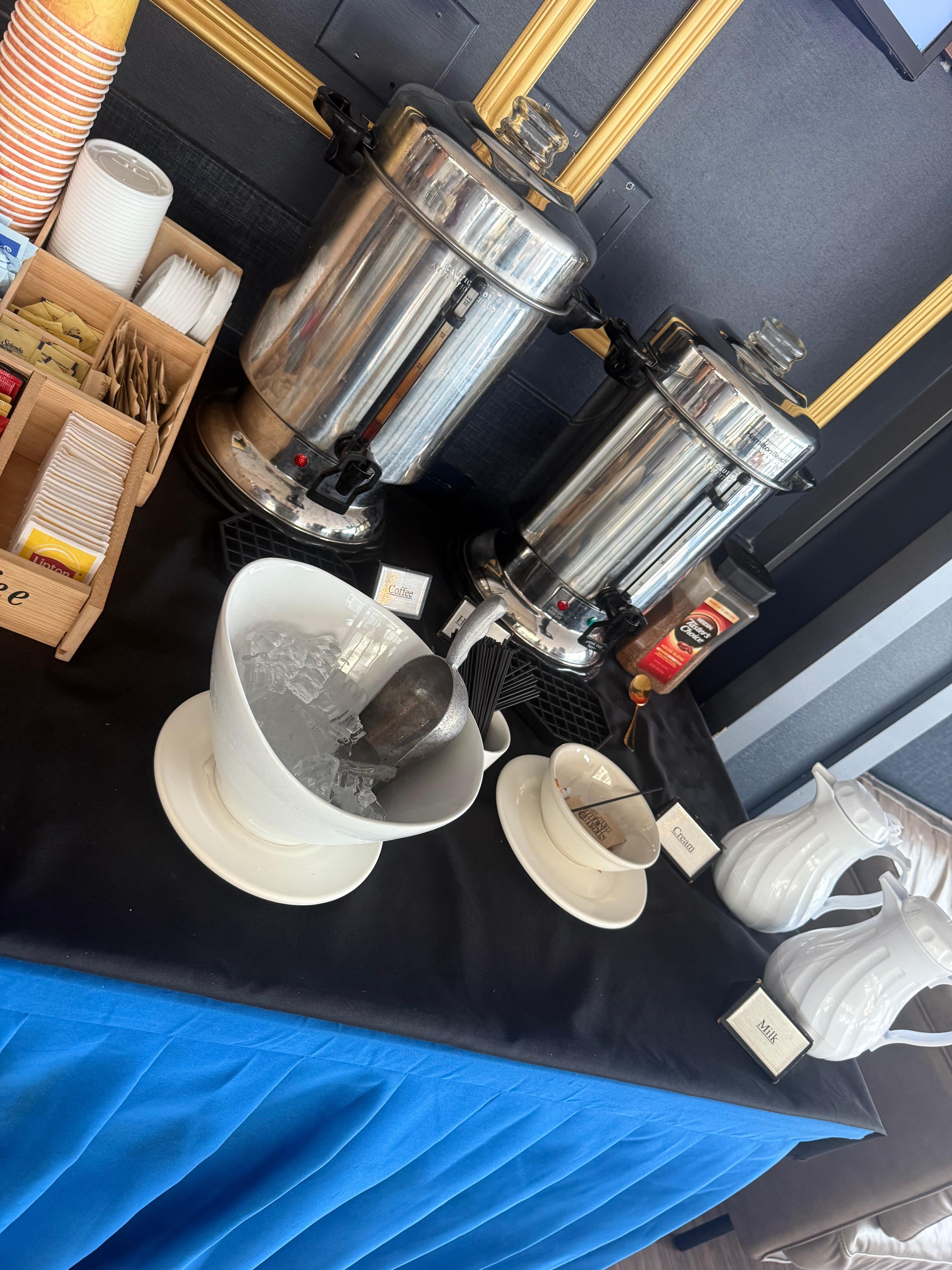 Breakfast - instant coffee 🤮