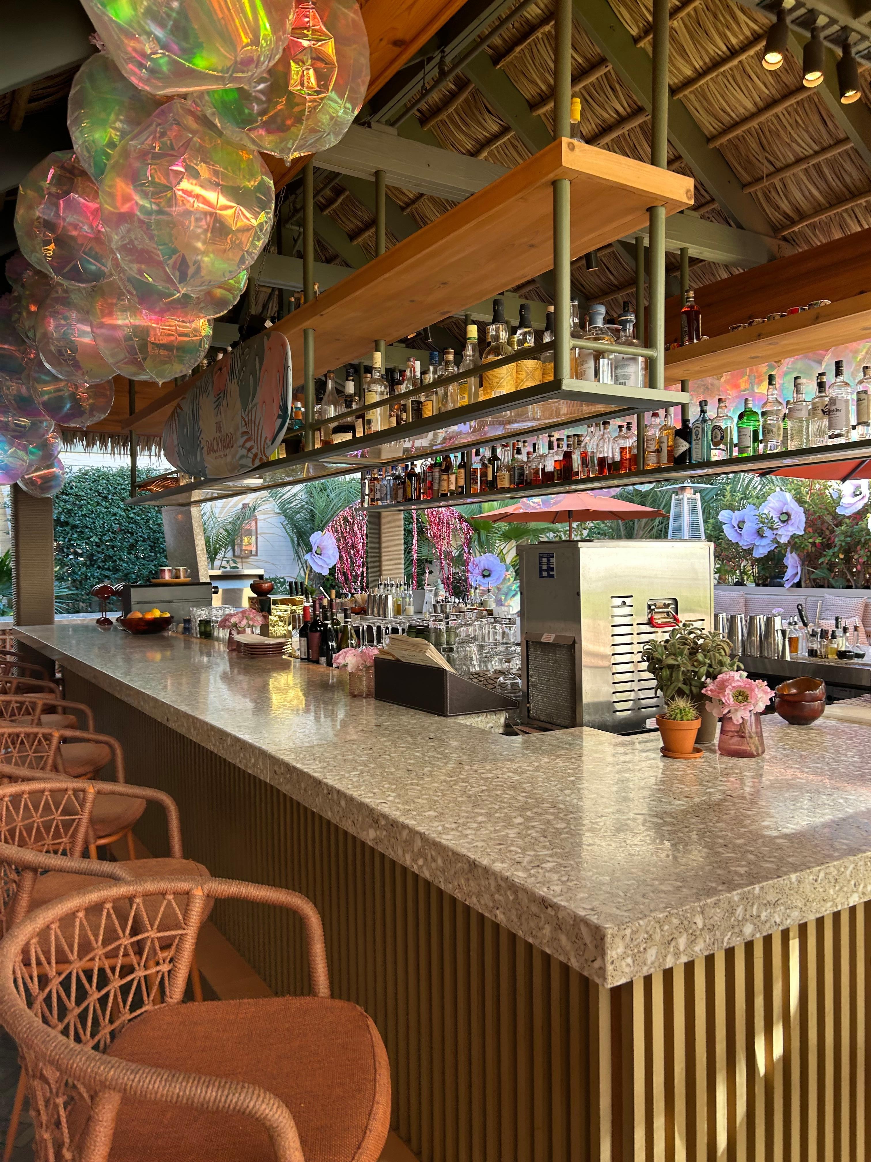 Great bar and drinks and delicious food 