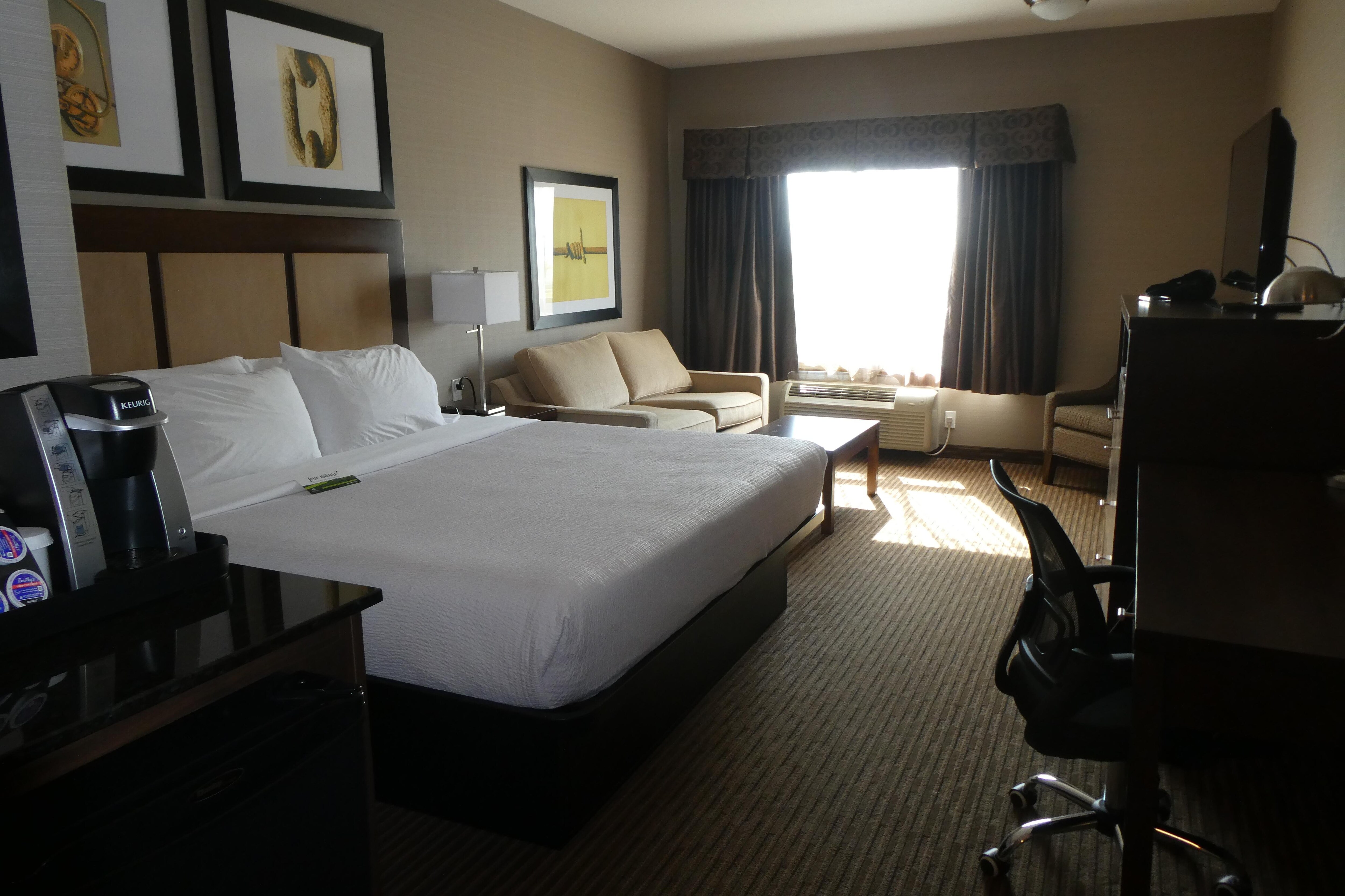 King room with sofa bed
