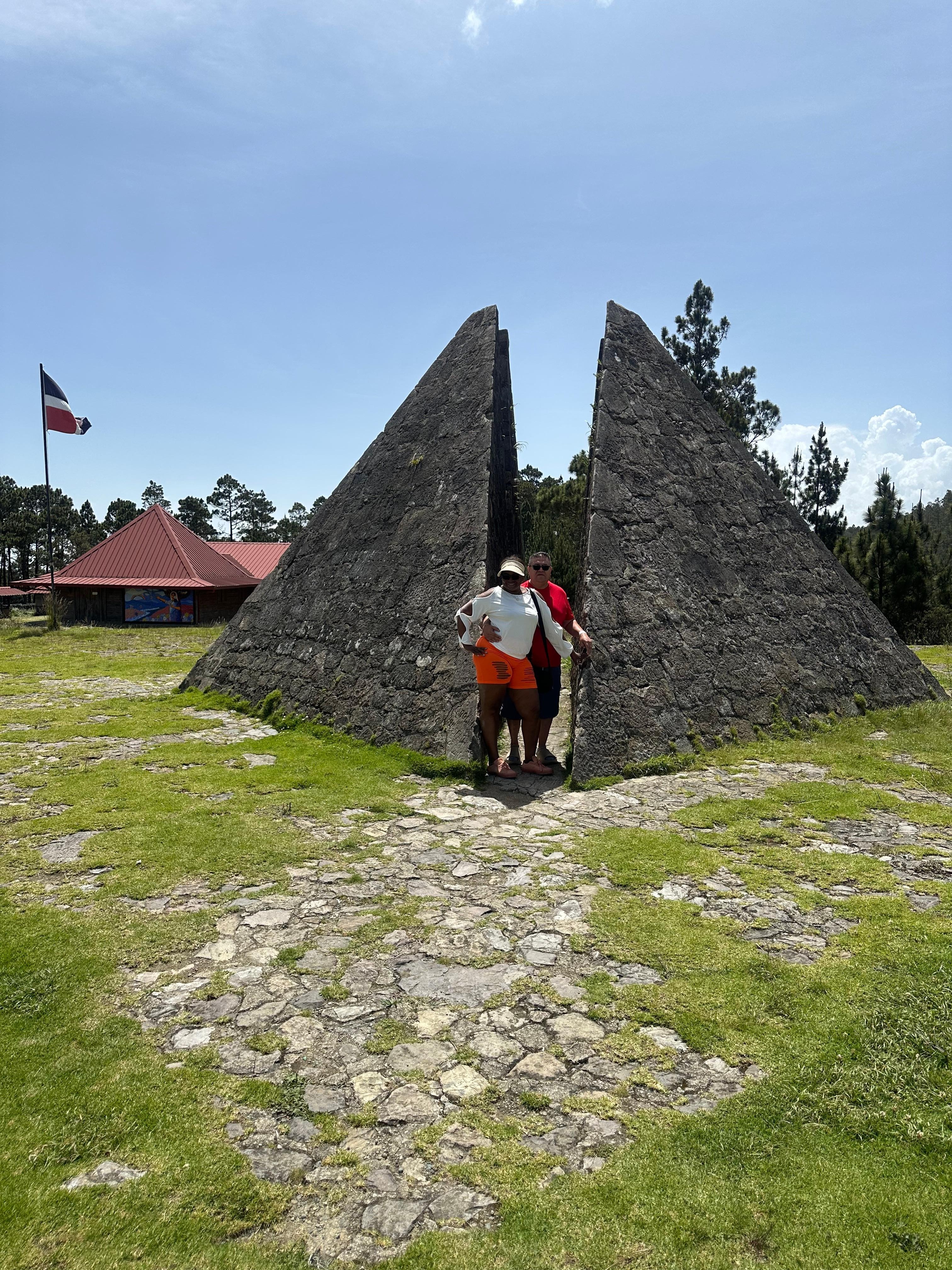 La pirámide, valle nuevo