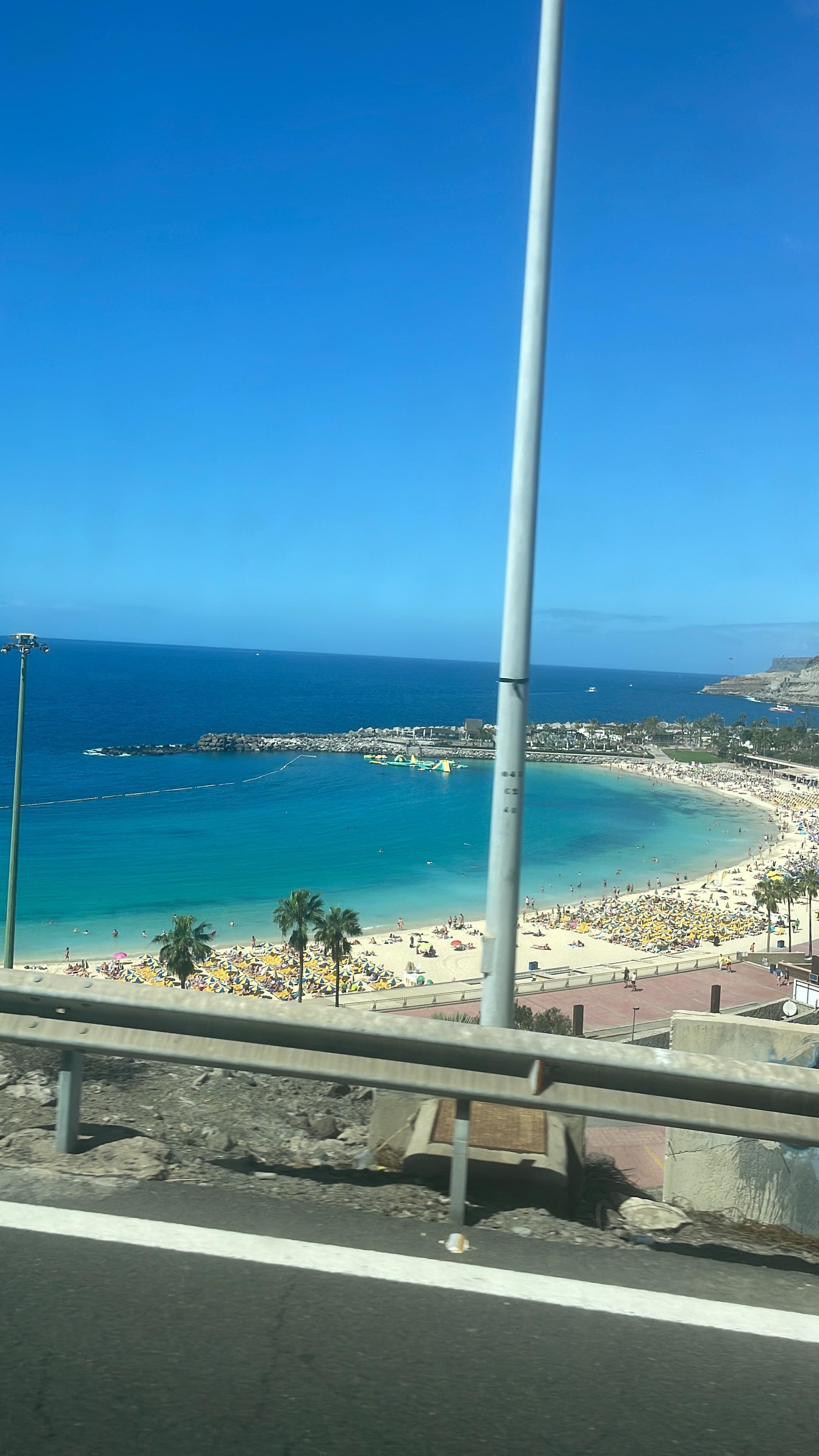 Amadores- bus stop 2 min walk and take the G91