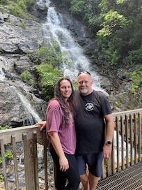 At the mid point for the Falls! 425 steps later