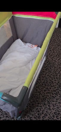 Blanket stuffed in the bottom.