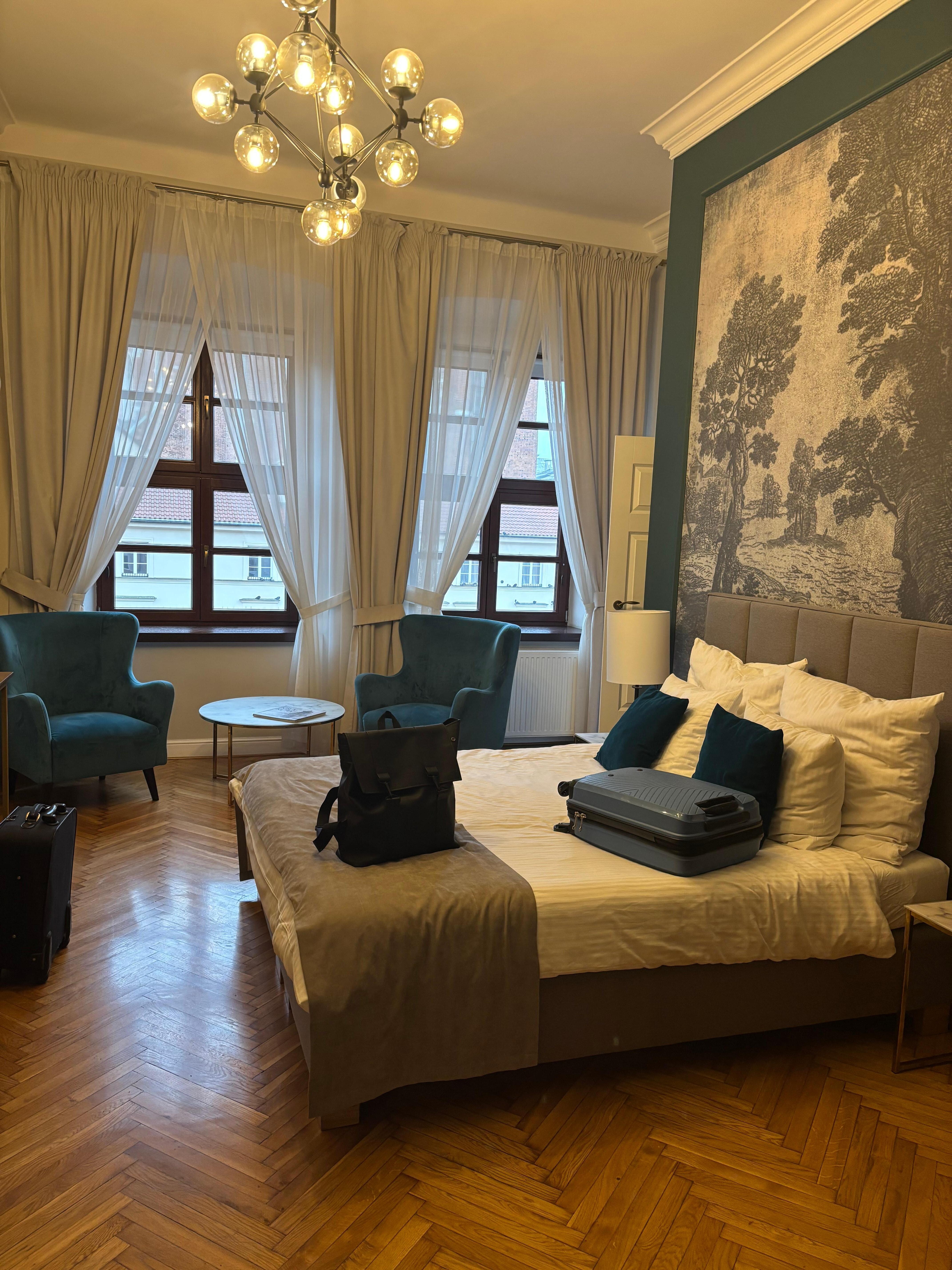 Double bedroom-huge and beautiful 