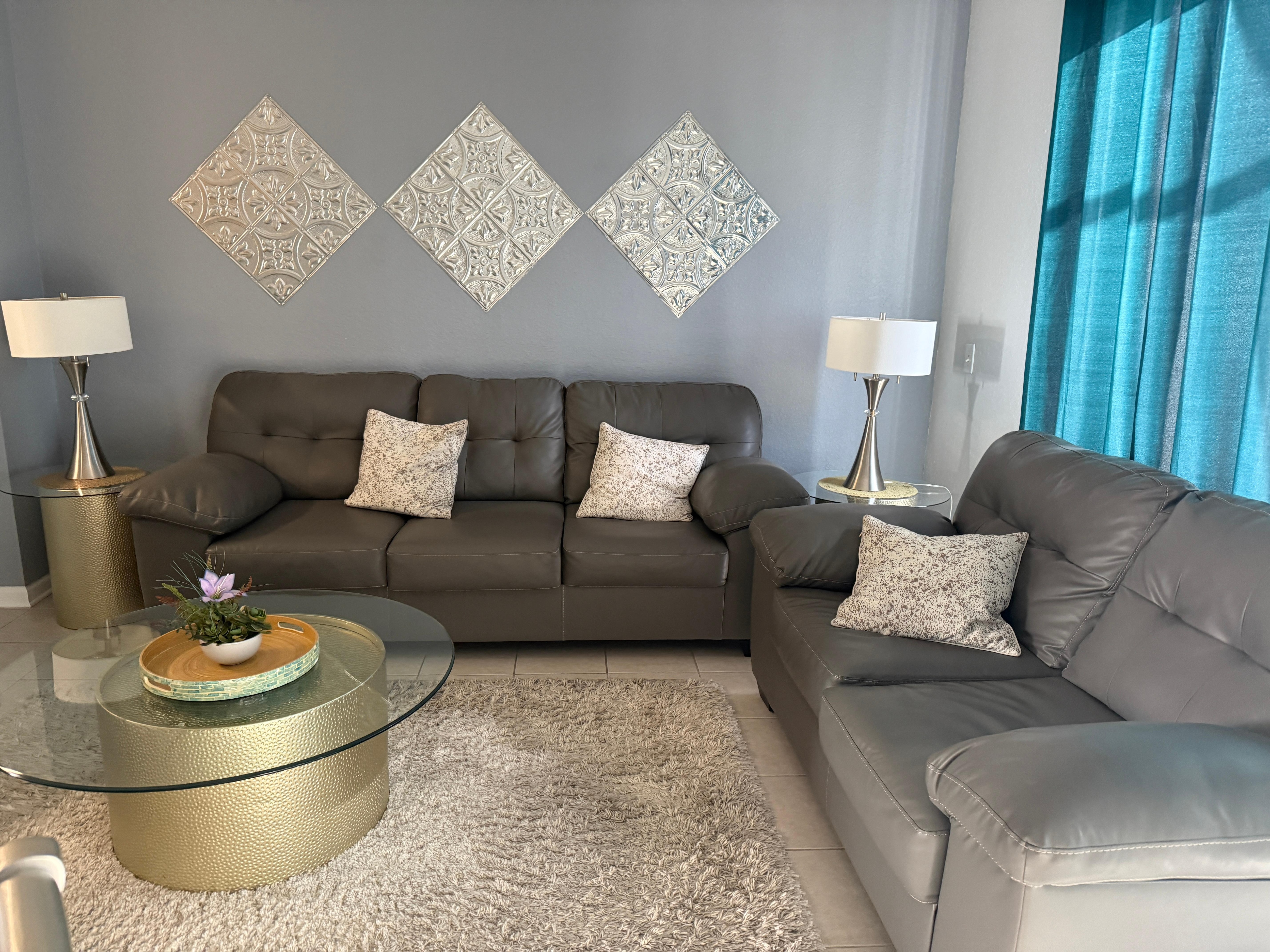 Comfortable and tasteful decor, not overly themed.