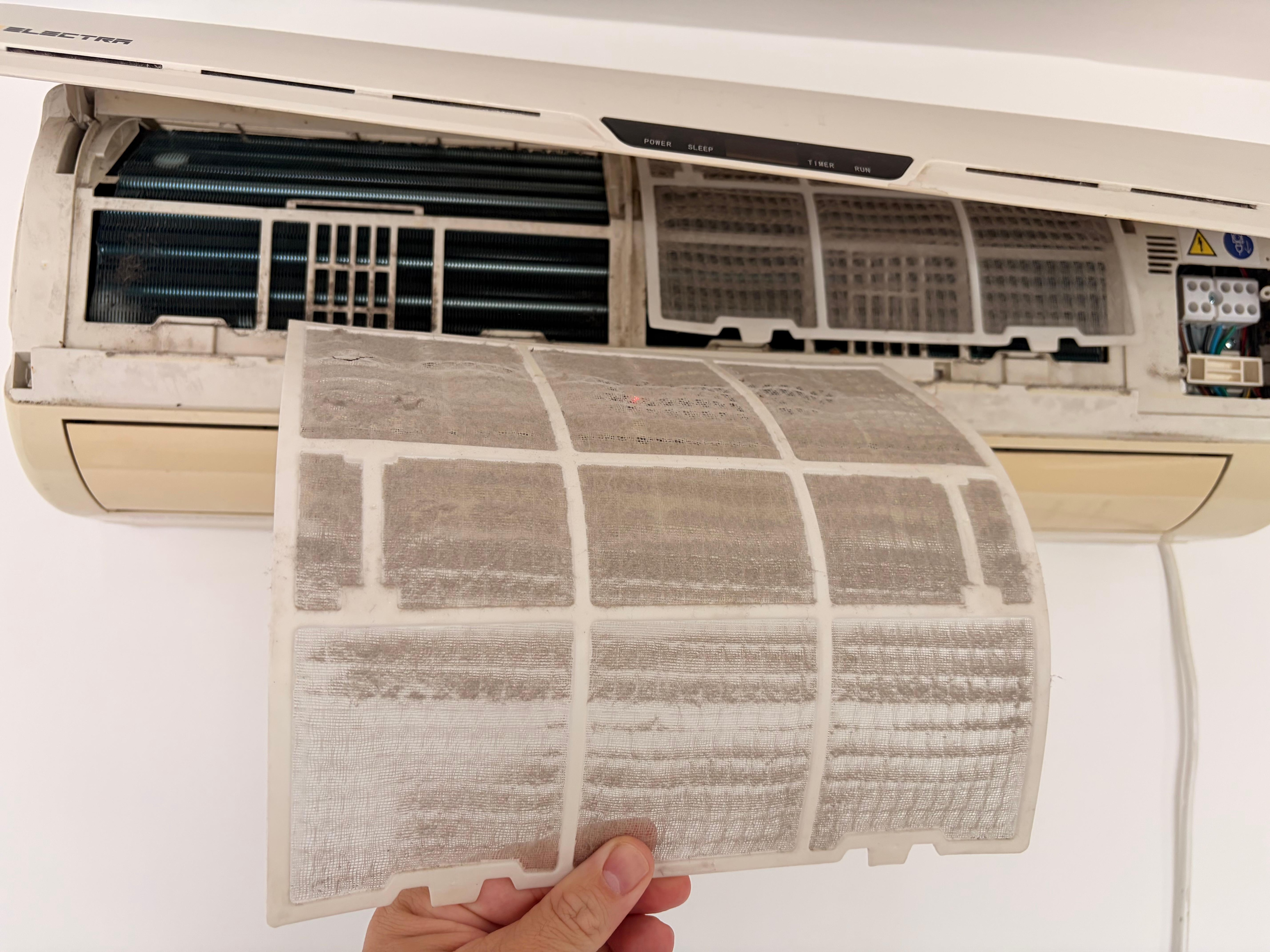 Foto do ar-condicionado ao chegar no quarto