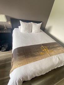 Our bed, single room, suppose to be a queen but felt like a double.