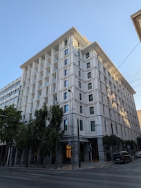 Hotel from front exterior