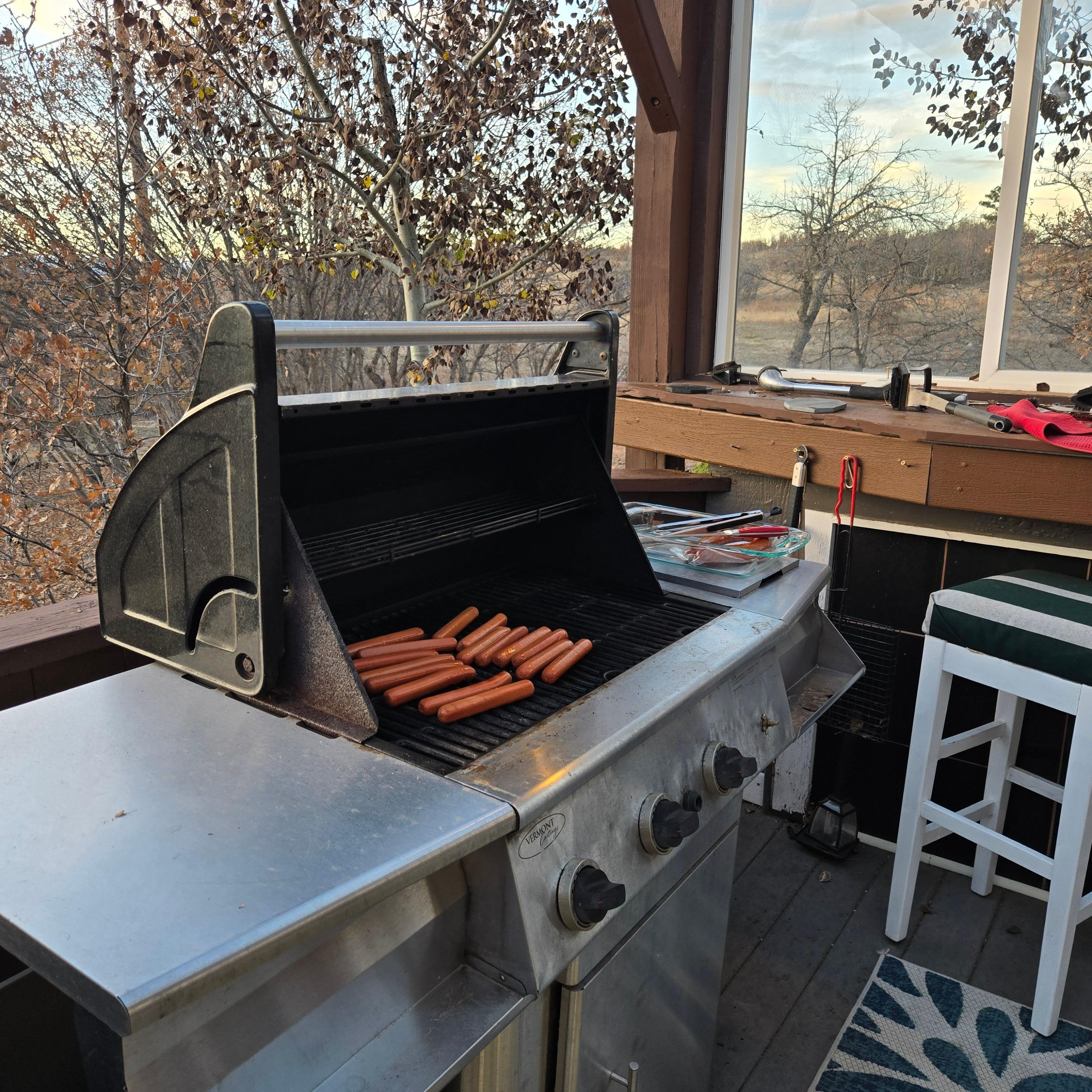 Working grill & hangout spot